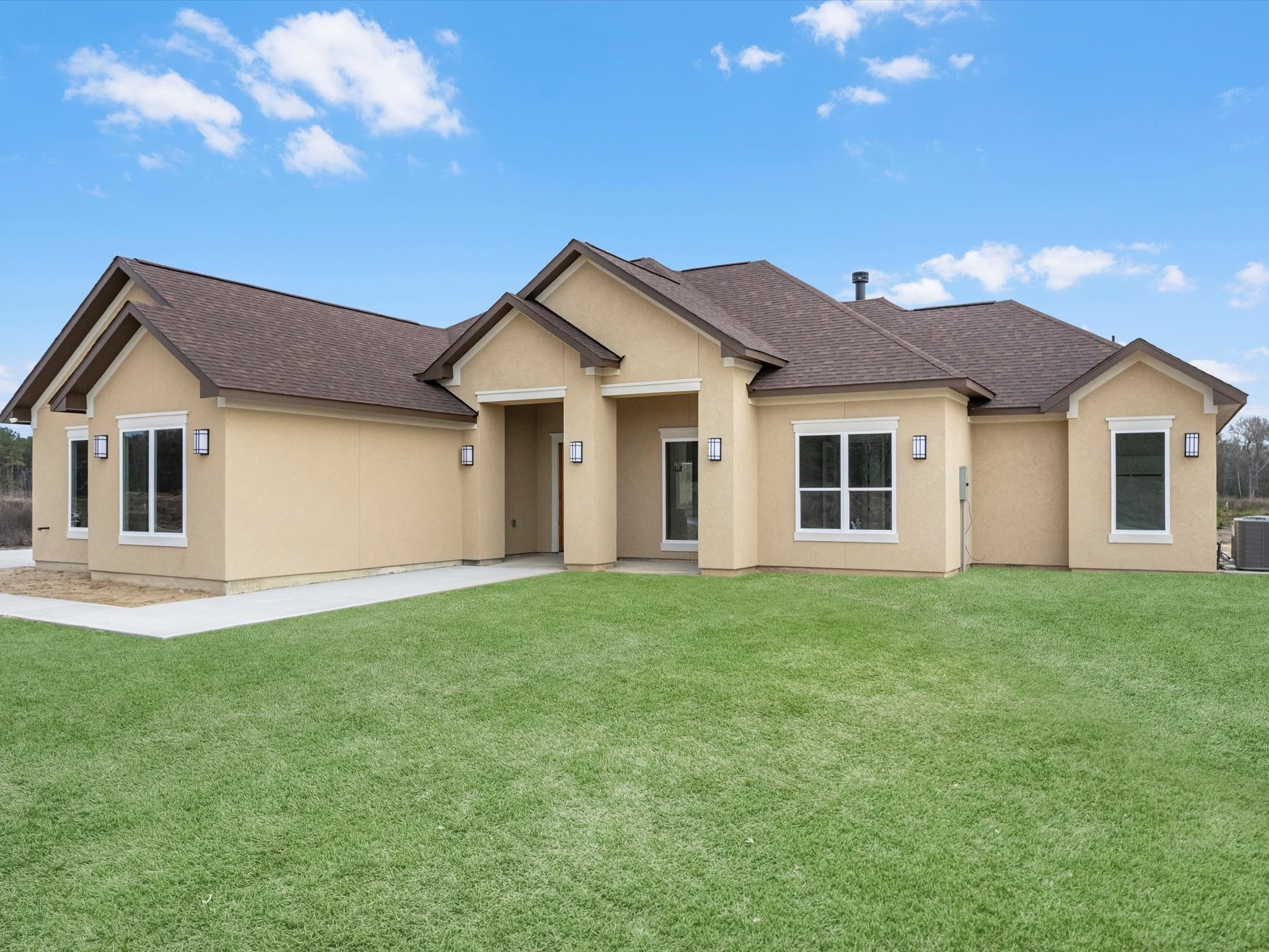 1902 Road 66116 Property Photo 2
