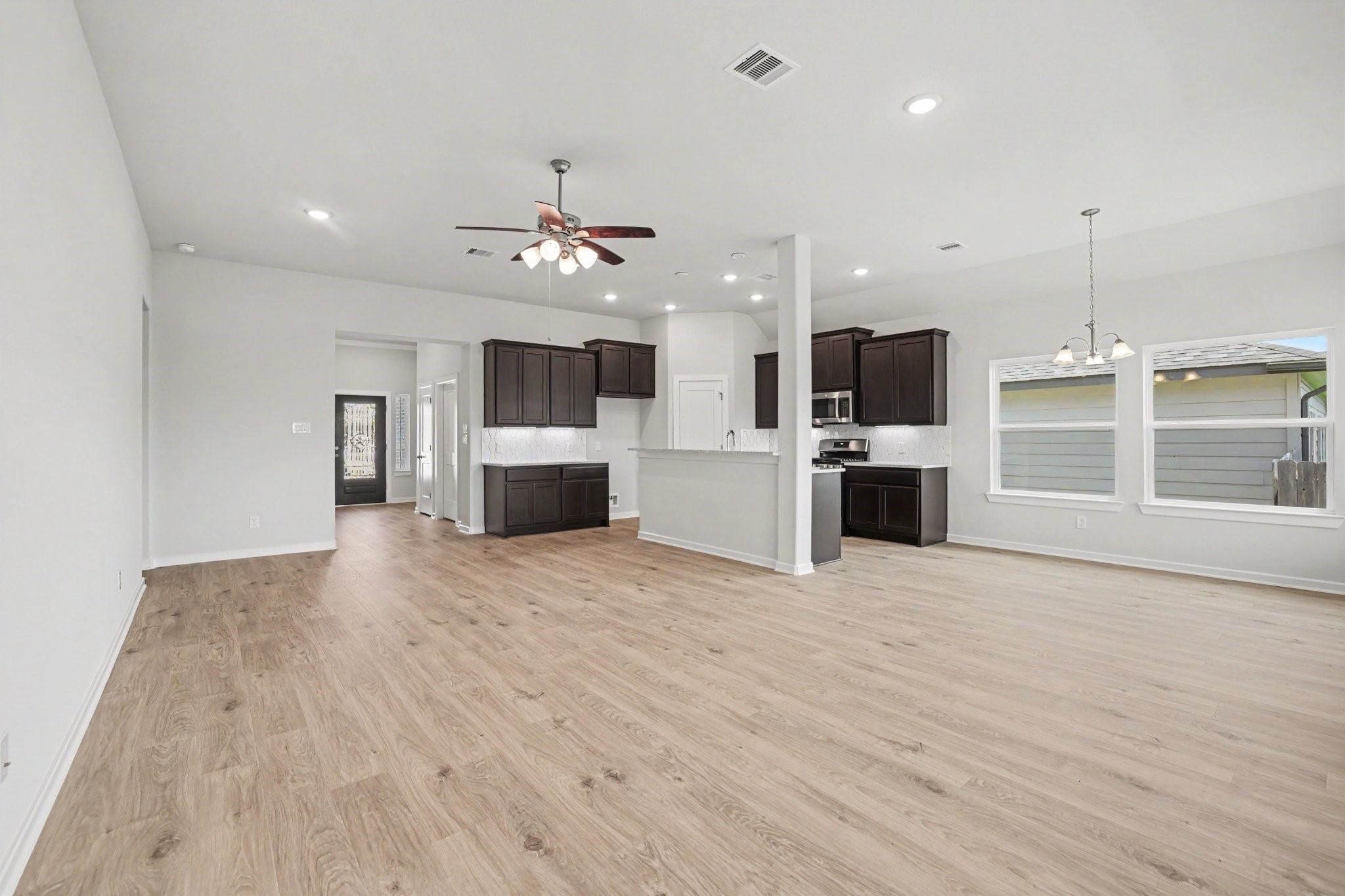 11111 Lulu Property Photo 8