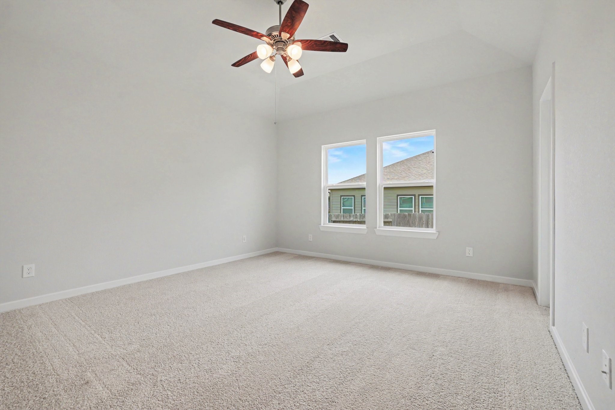 11111 Lulu Property Photo 14