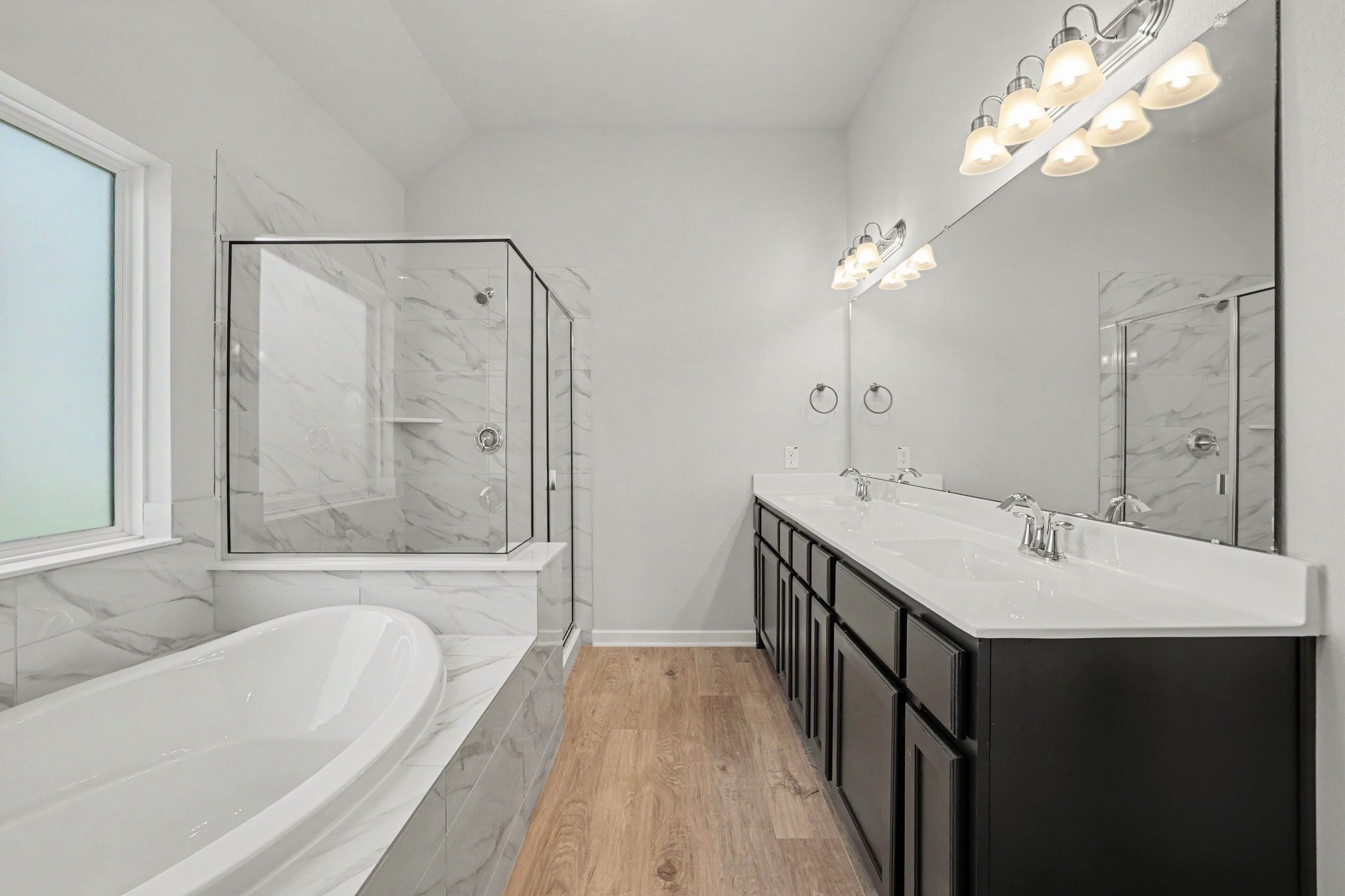 11111 Lulu Property Photo 17