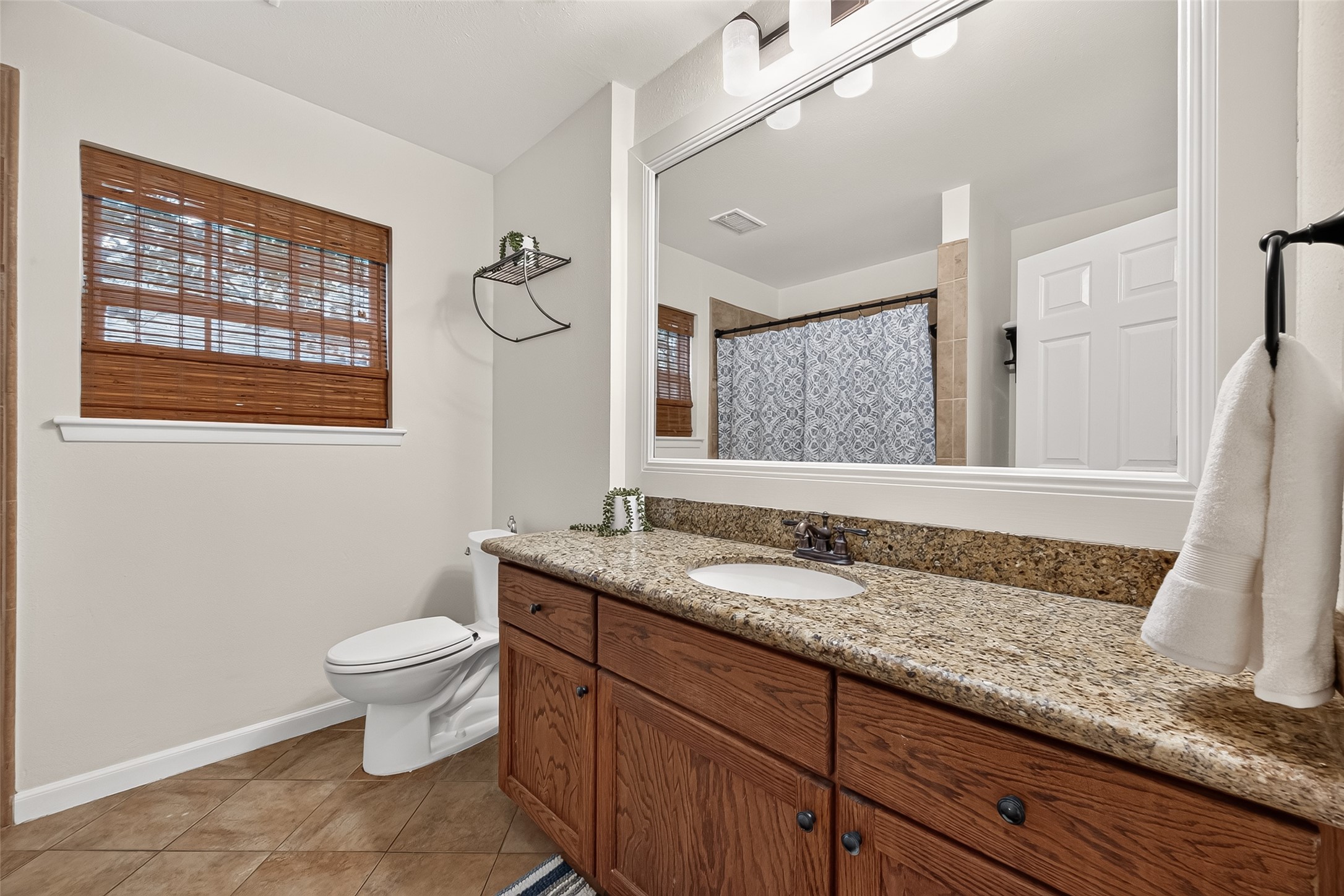 5810 Creekbend Drive Property Photo 24