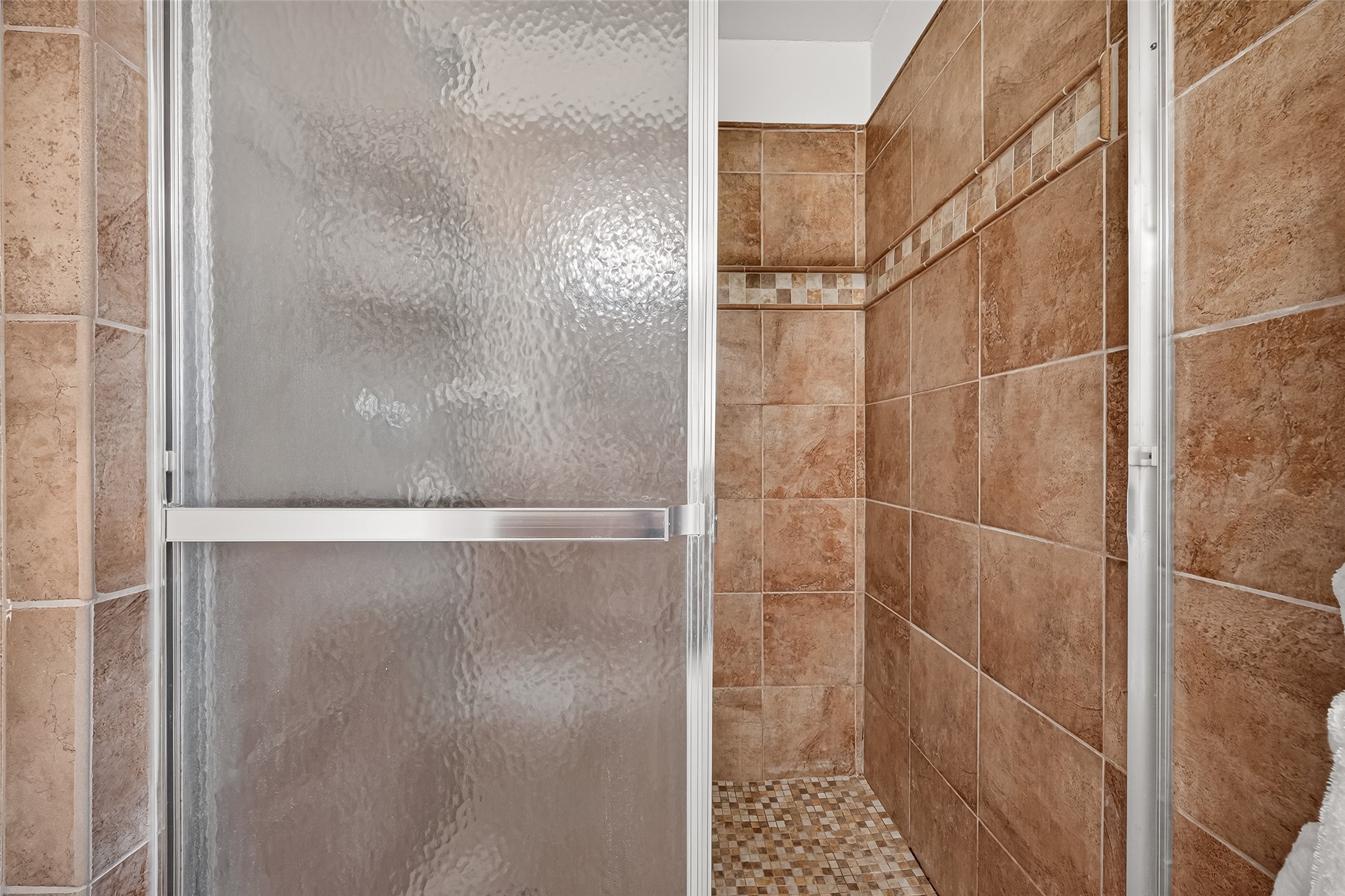 5810 Creekbend Drive Property Photo 34