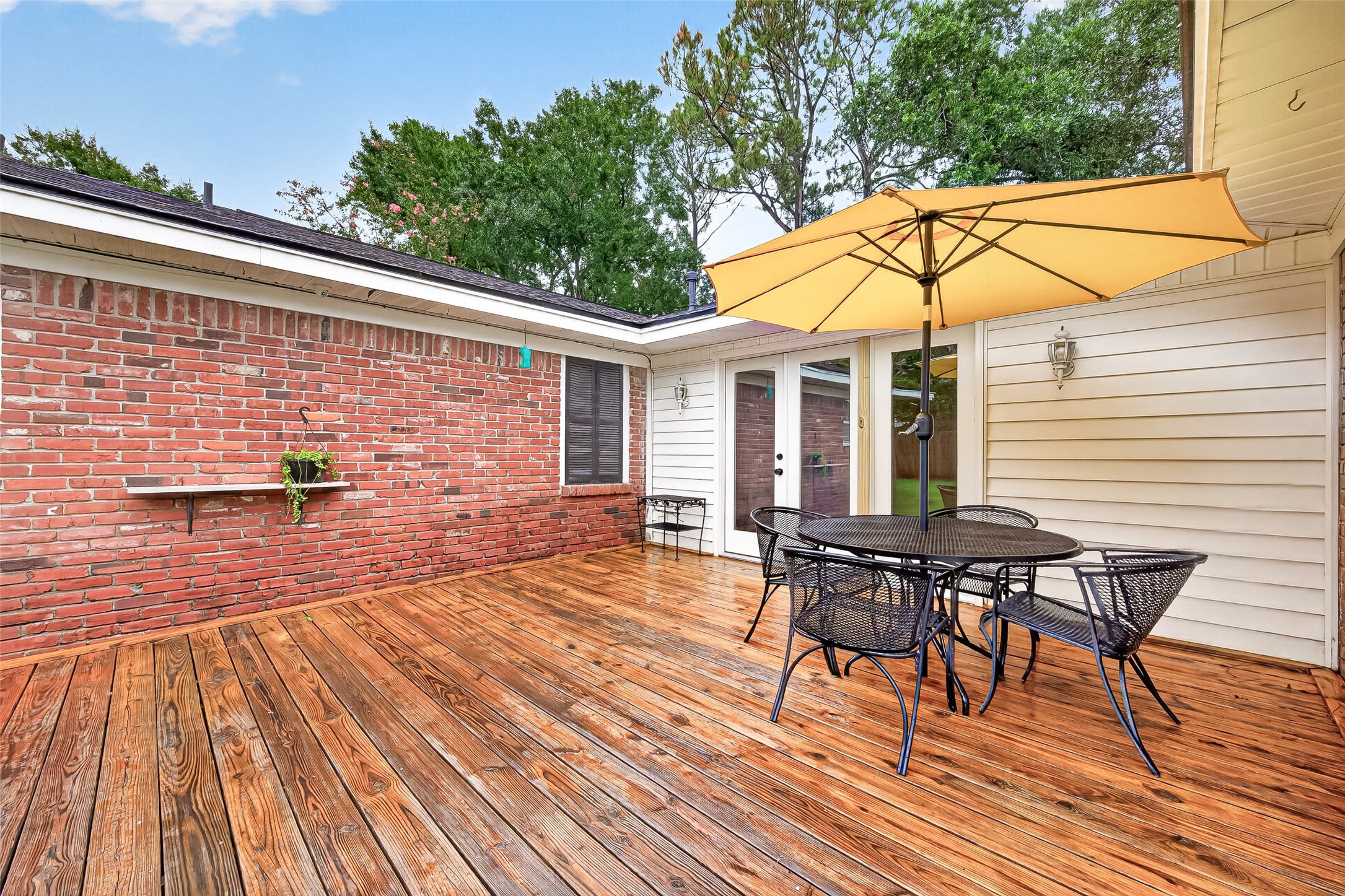 5810 Creekbend Drive Property Photo 37