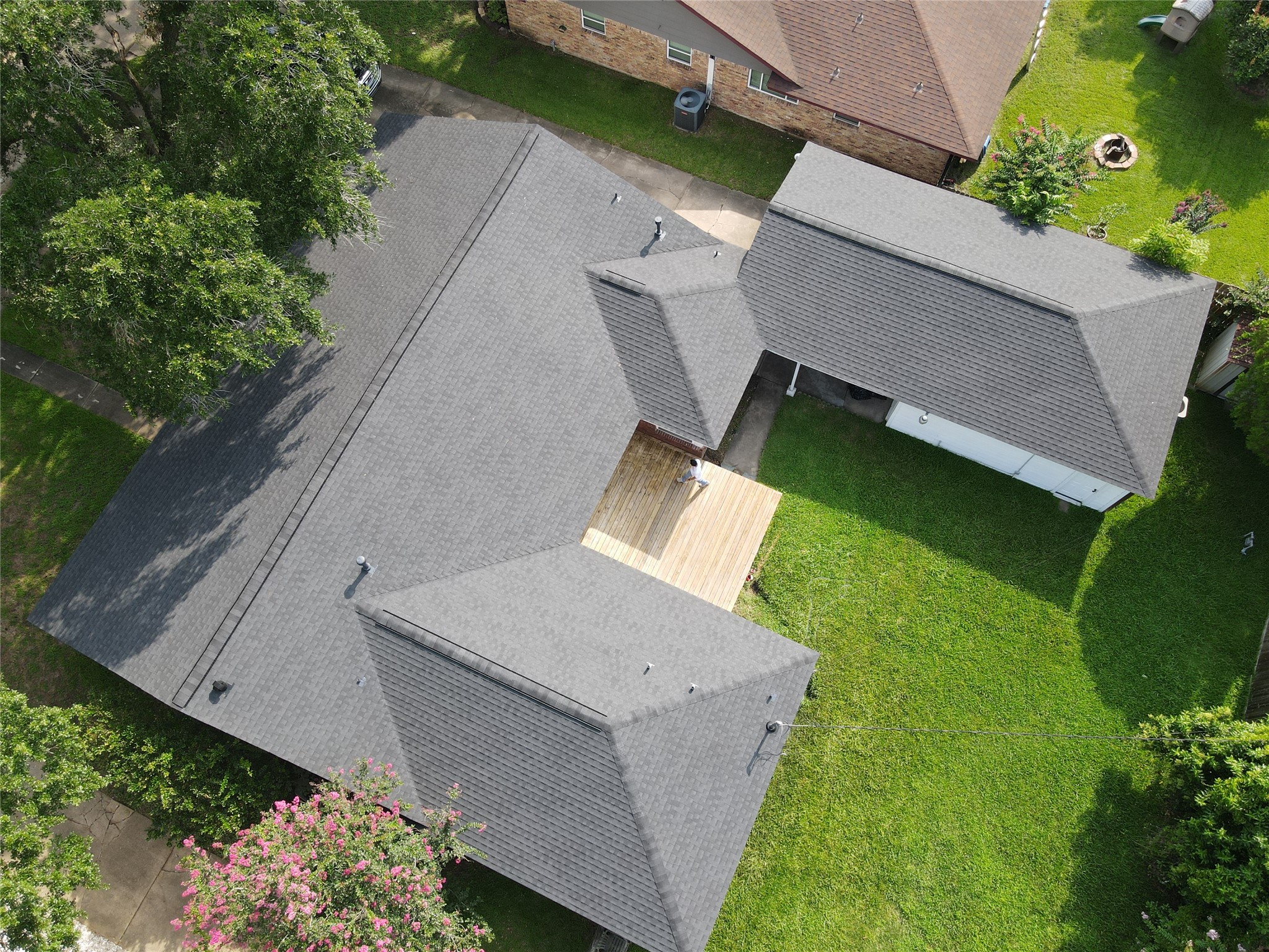 5810 Creekbend Drive Property Photo 40