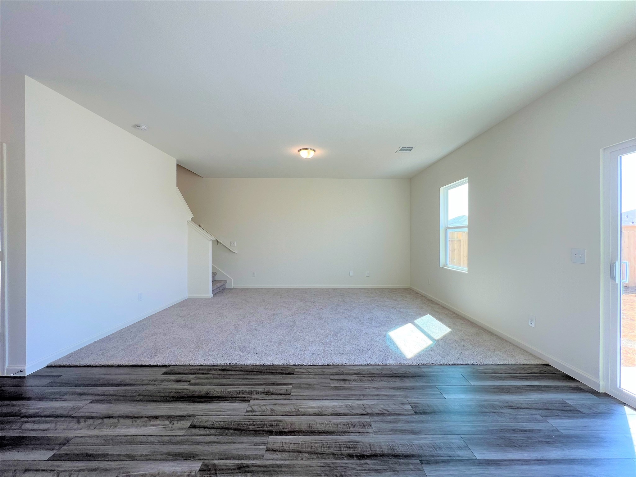 1036 Lacebark Pine Lane Property Photo 4