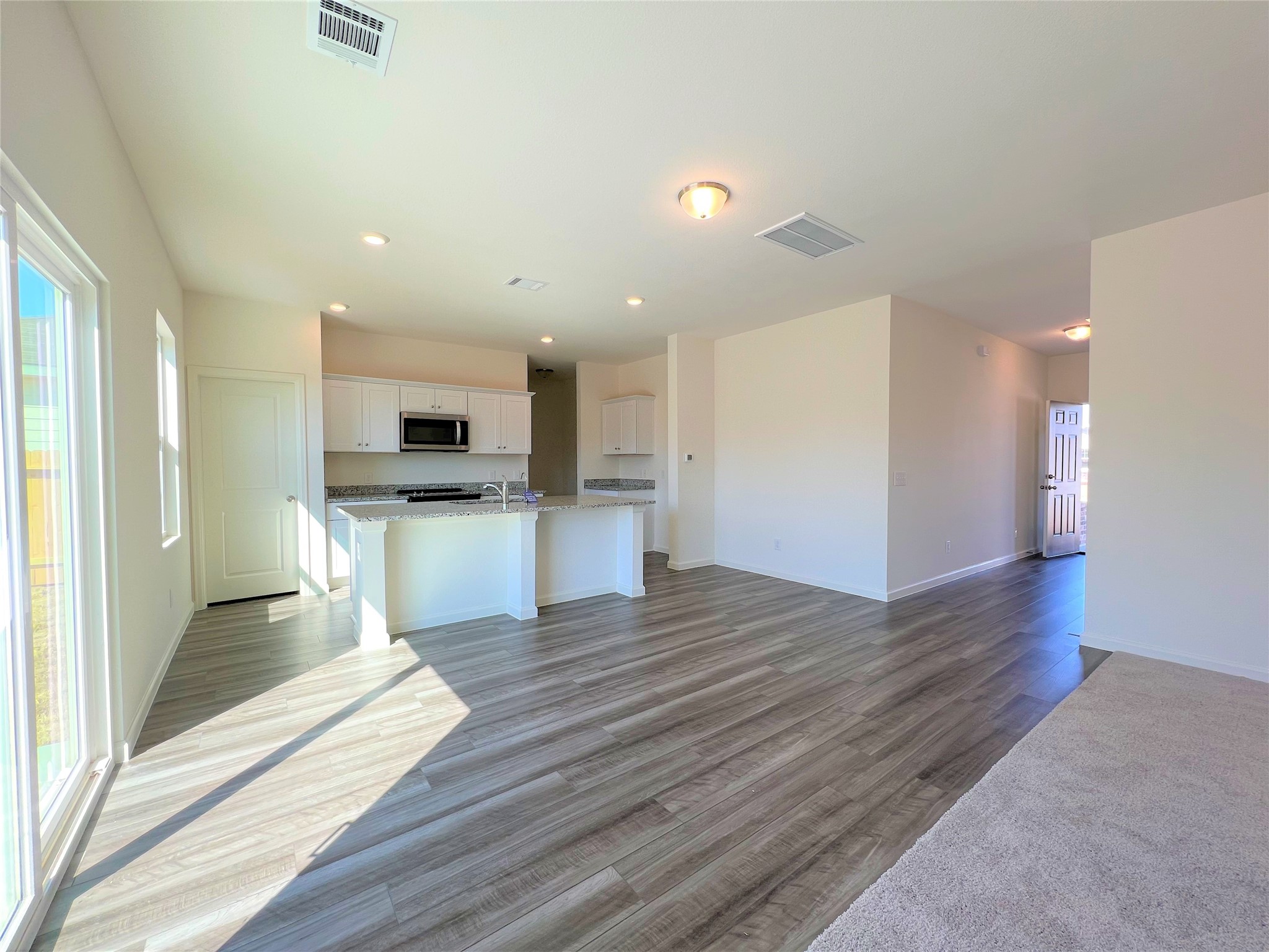 1036 Lacebark Pine Lane Property Photo 8