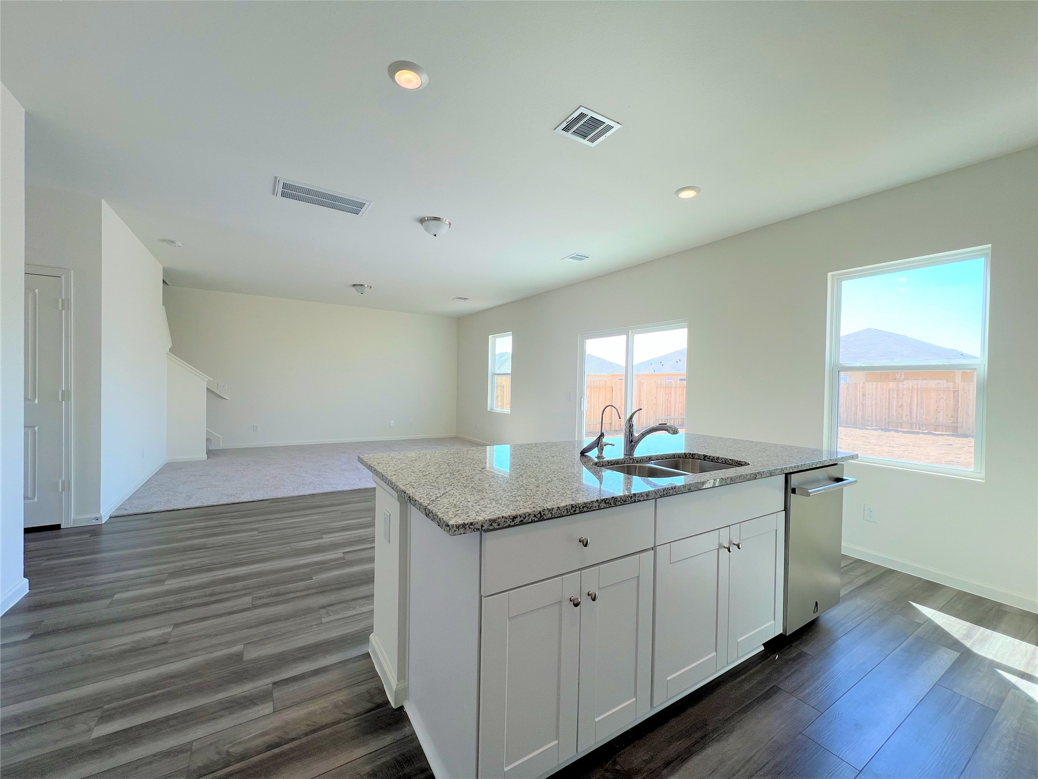 1036 Lacebark Pine Lane Property Photo 9