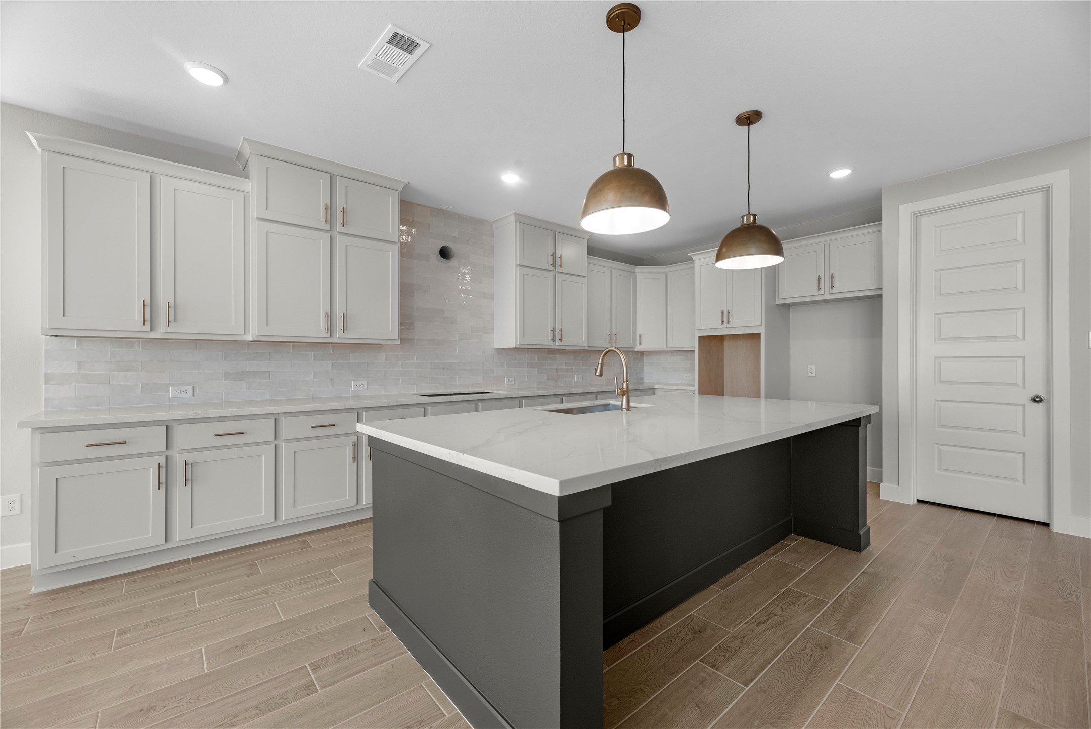 26718 Copernicus Cove Court Property Photo 6