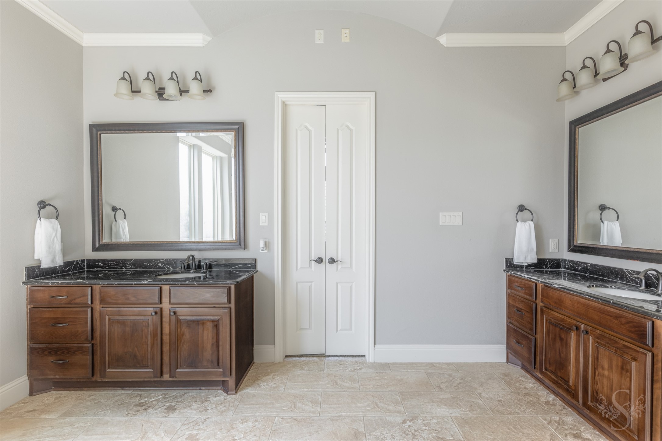 5803 Mustang Ridge Lane Property Photo 16