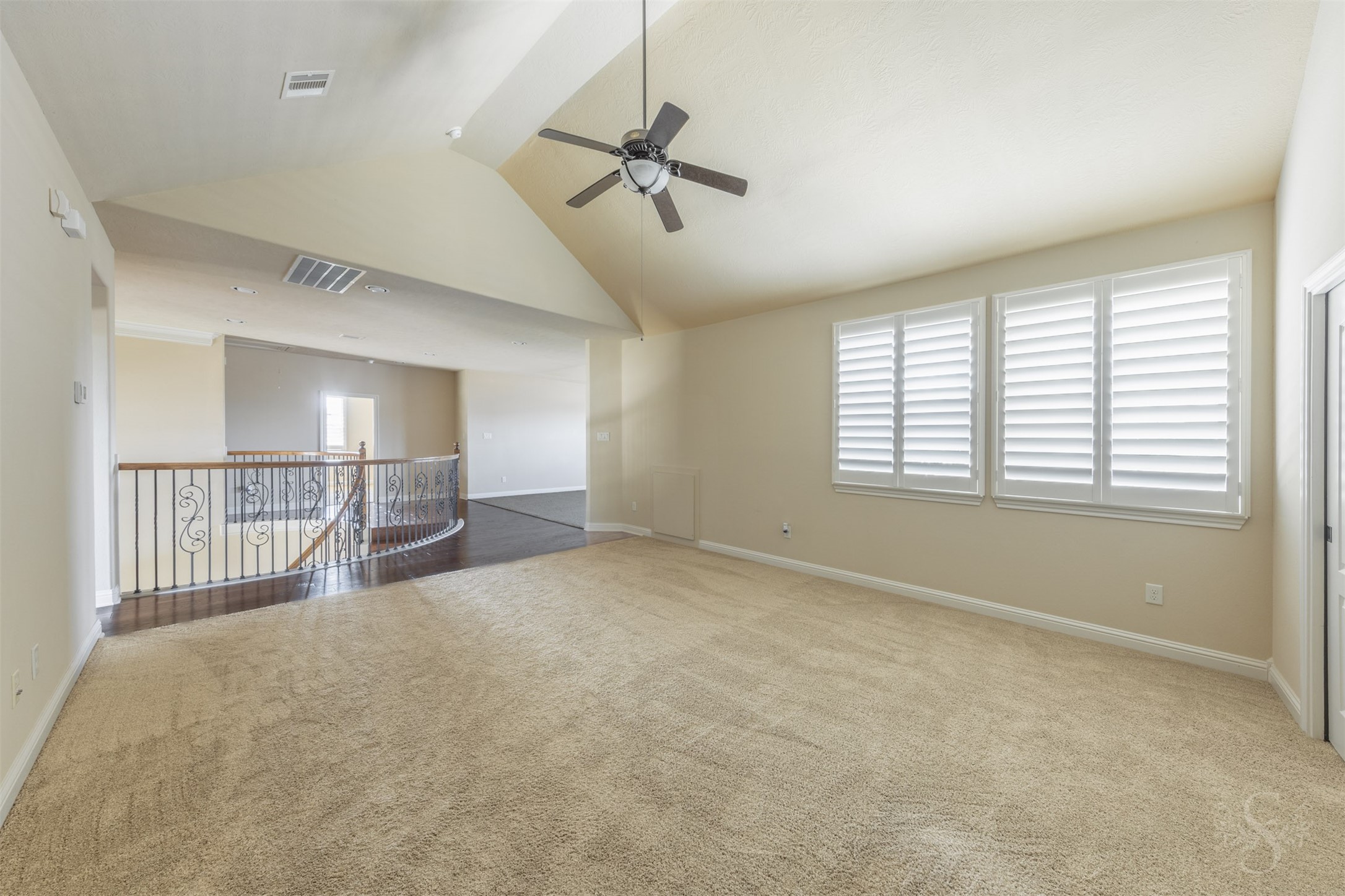 5803 Mustang Ridge Lane Property Photo 27
