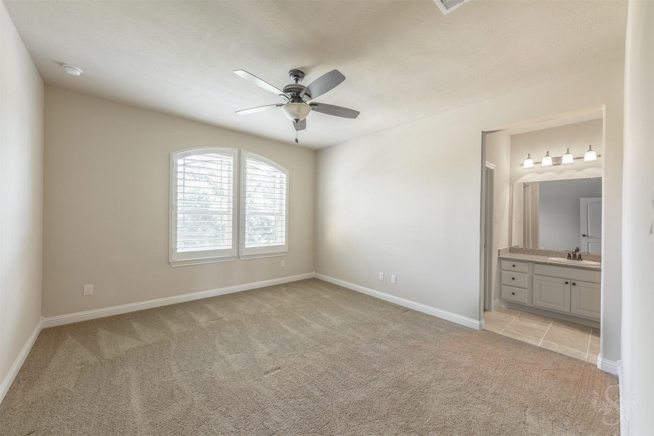 5803 Mustang Ridge Lane Property Photo 29