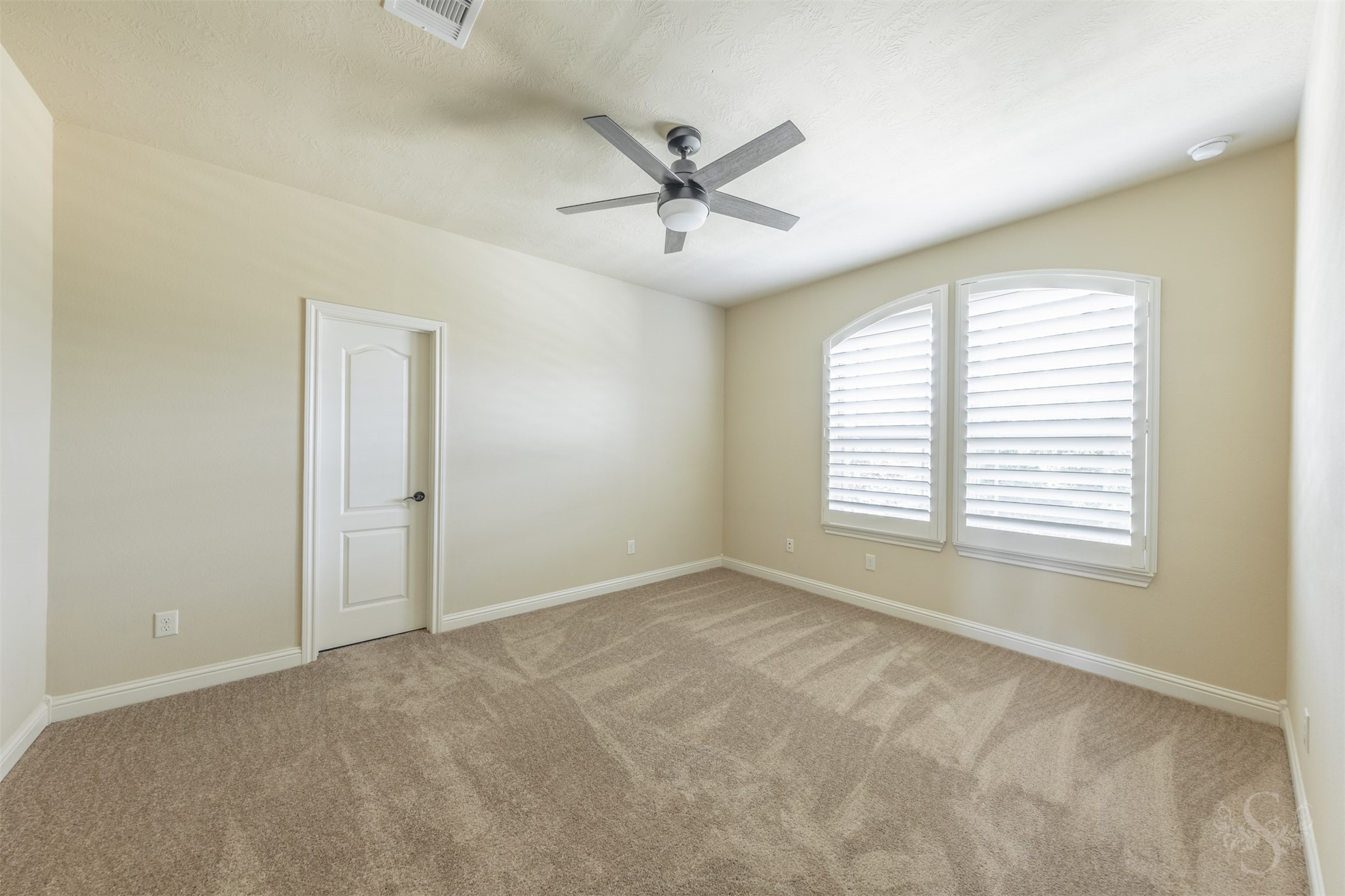 5803 Mustang Ridge Lane Property Photo 33