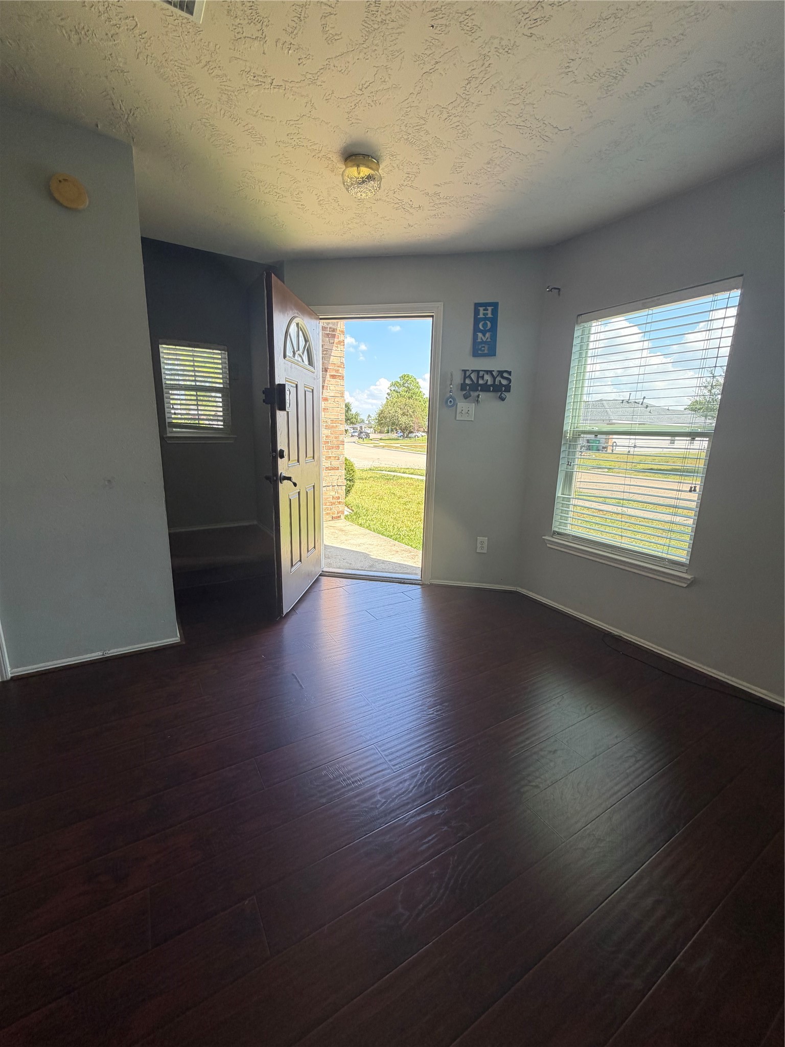 7618 Childersburg Court Property Photo 4