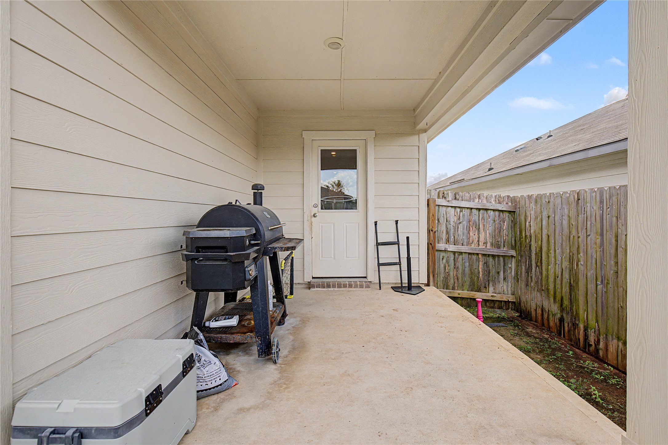 118 Barton Creek Drive Property Photo 25
