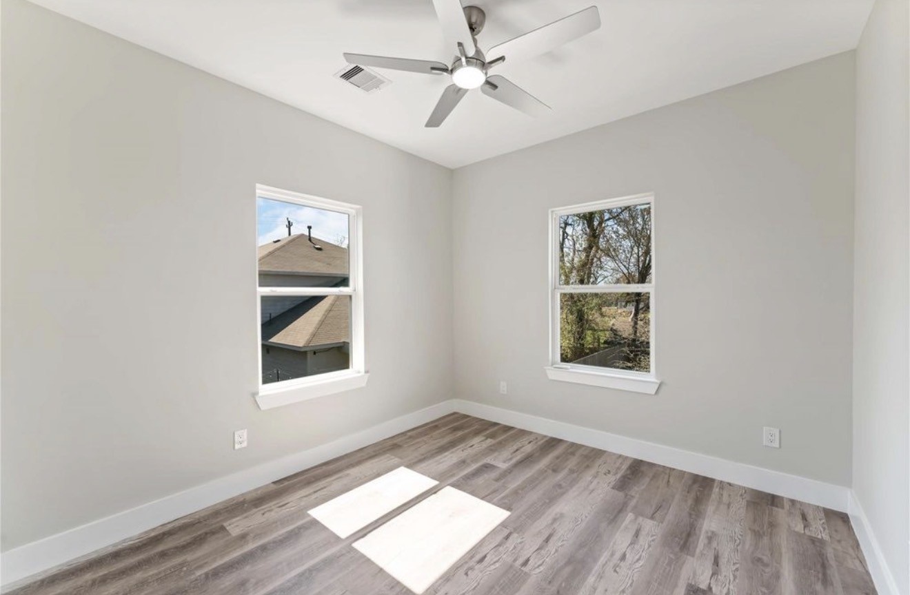 3902 Aledo St A B C Property Photo 11