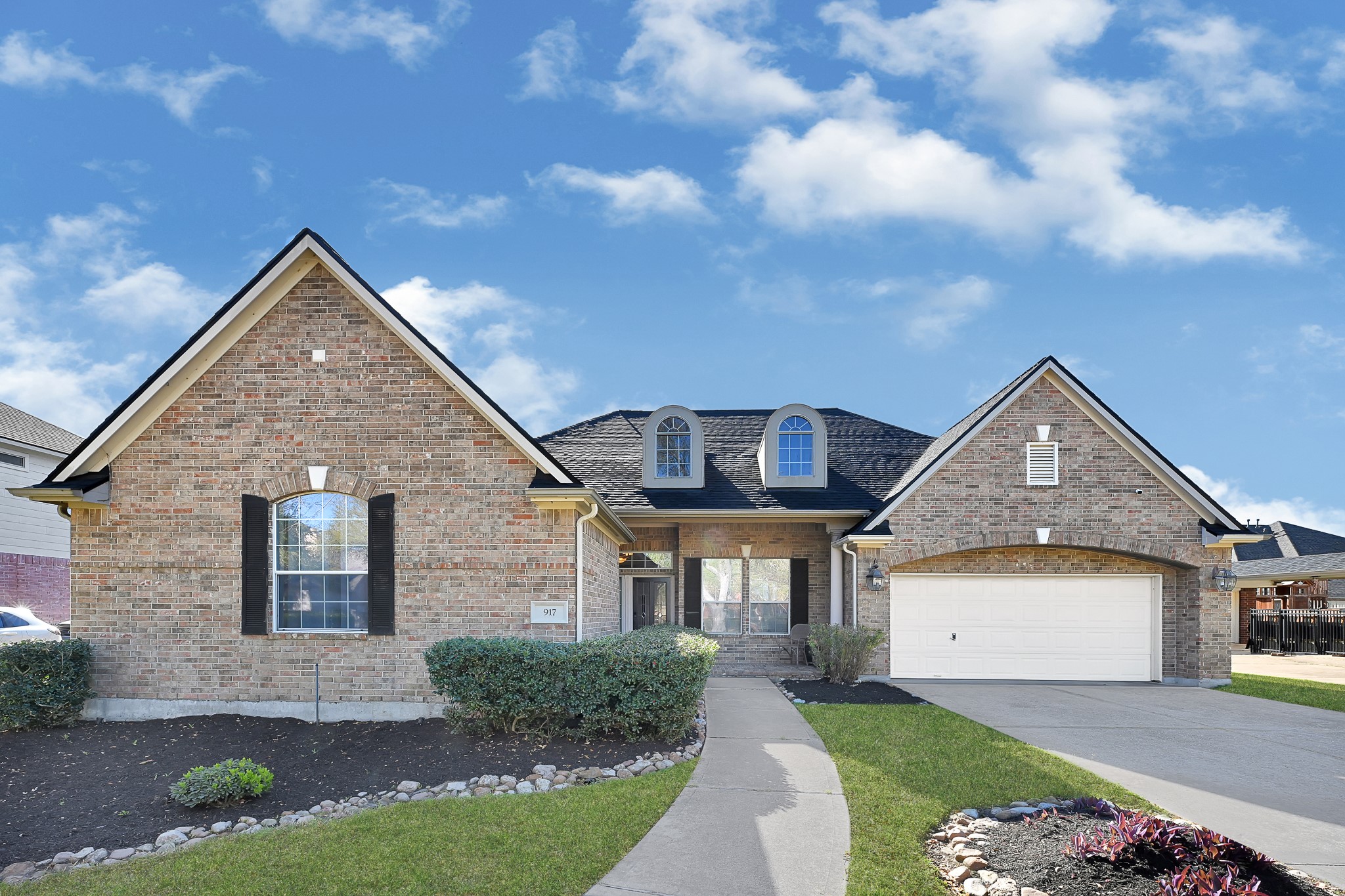 917 Azalea Pointe Property Photo