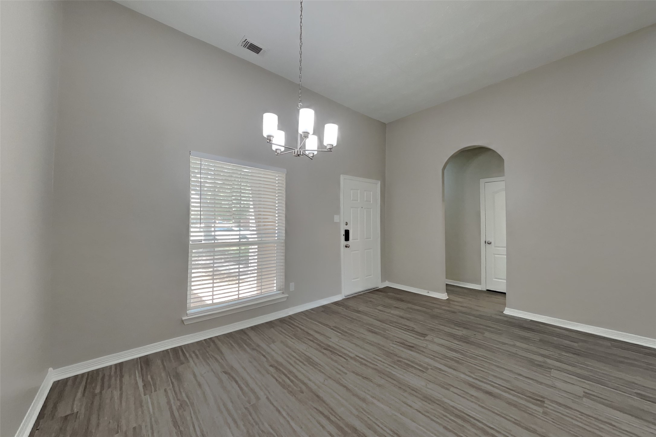 5219 Whitebridge Lane Property Photo 7