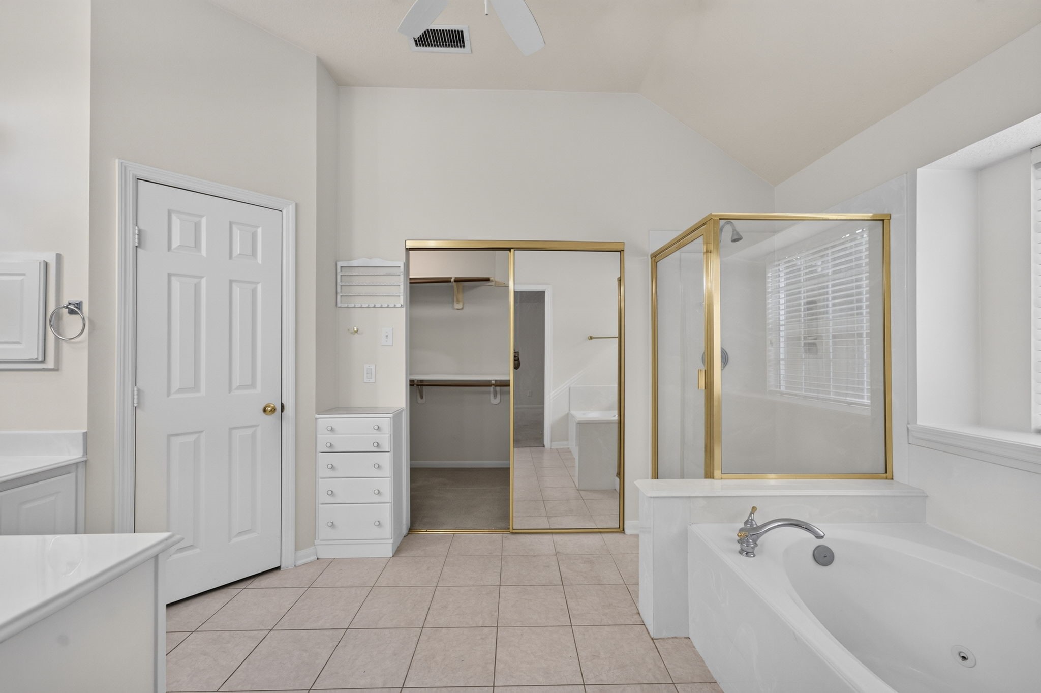 186 N Millport Circle Property Photo 14