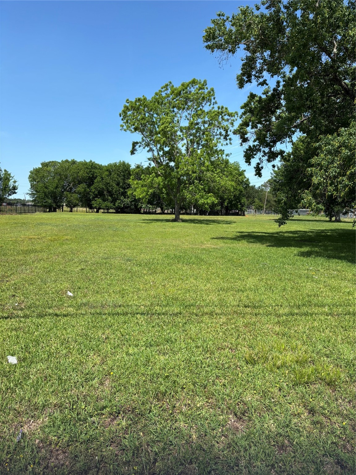 3706 Strawberry Road Property Photo 3