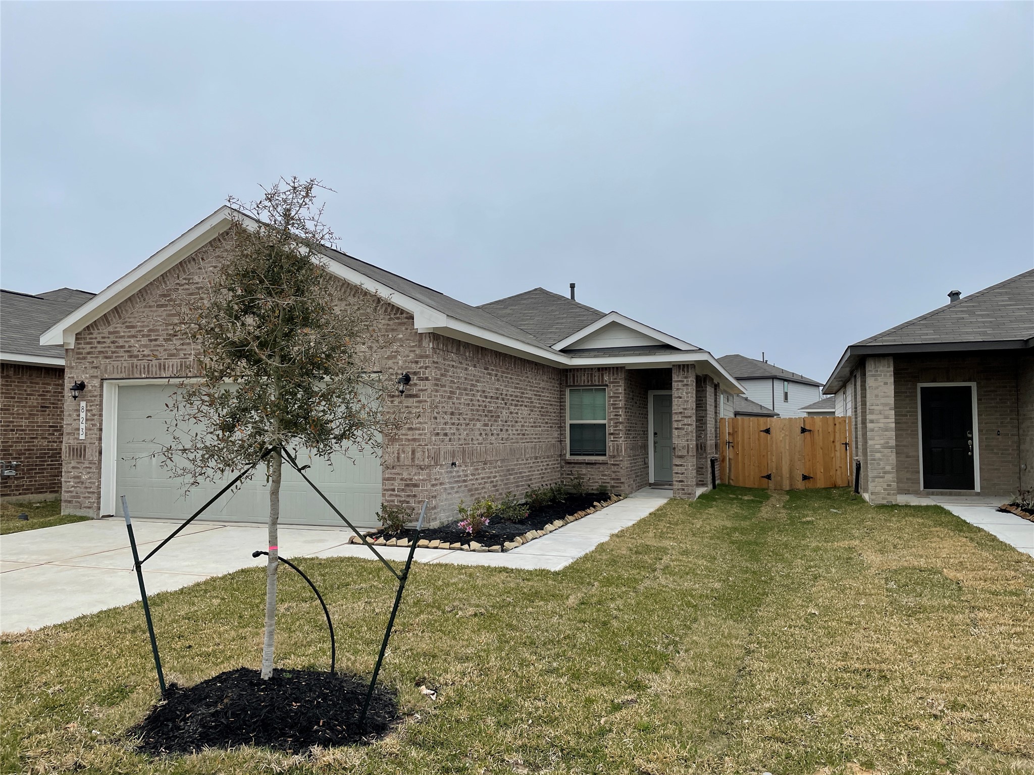 823 Redinger Ridge Drive Property Photo 1