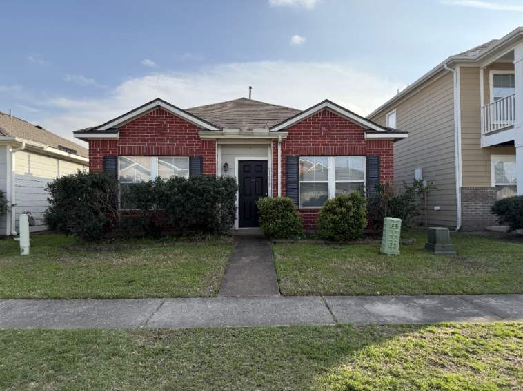 21875 Mossy Field Lane Property Photo 2