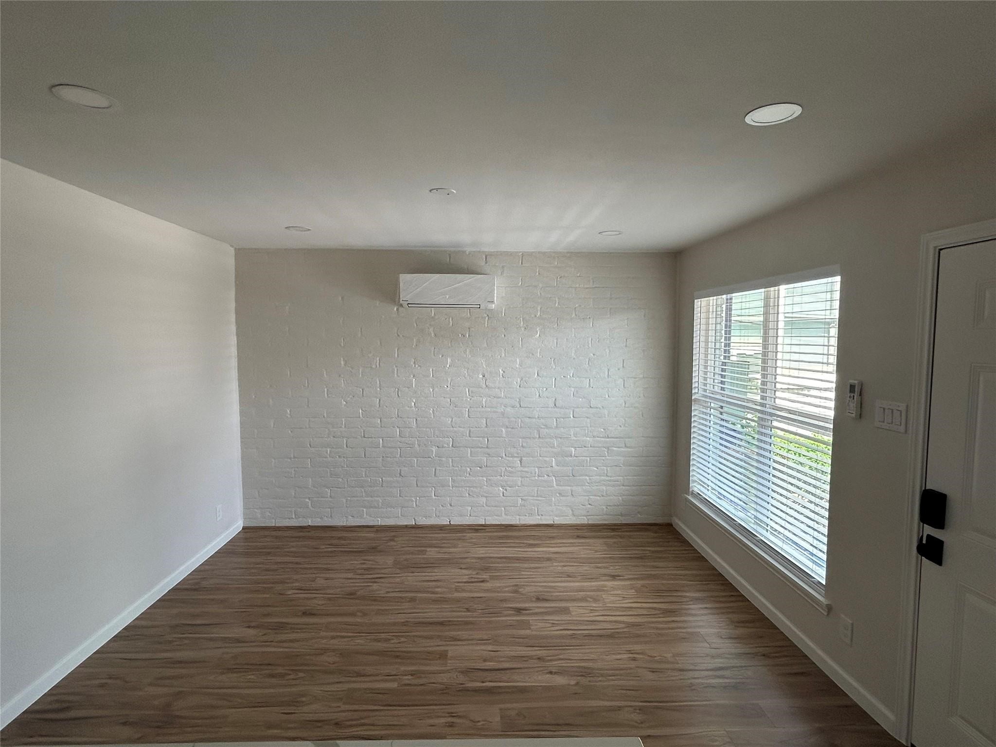 2009 Welch Street D Property Photo 8