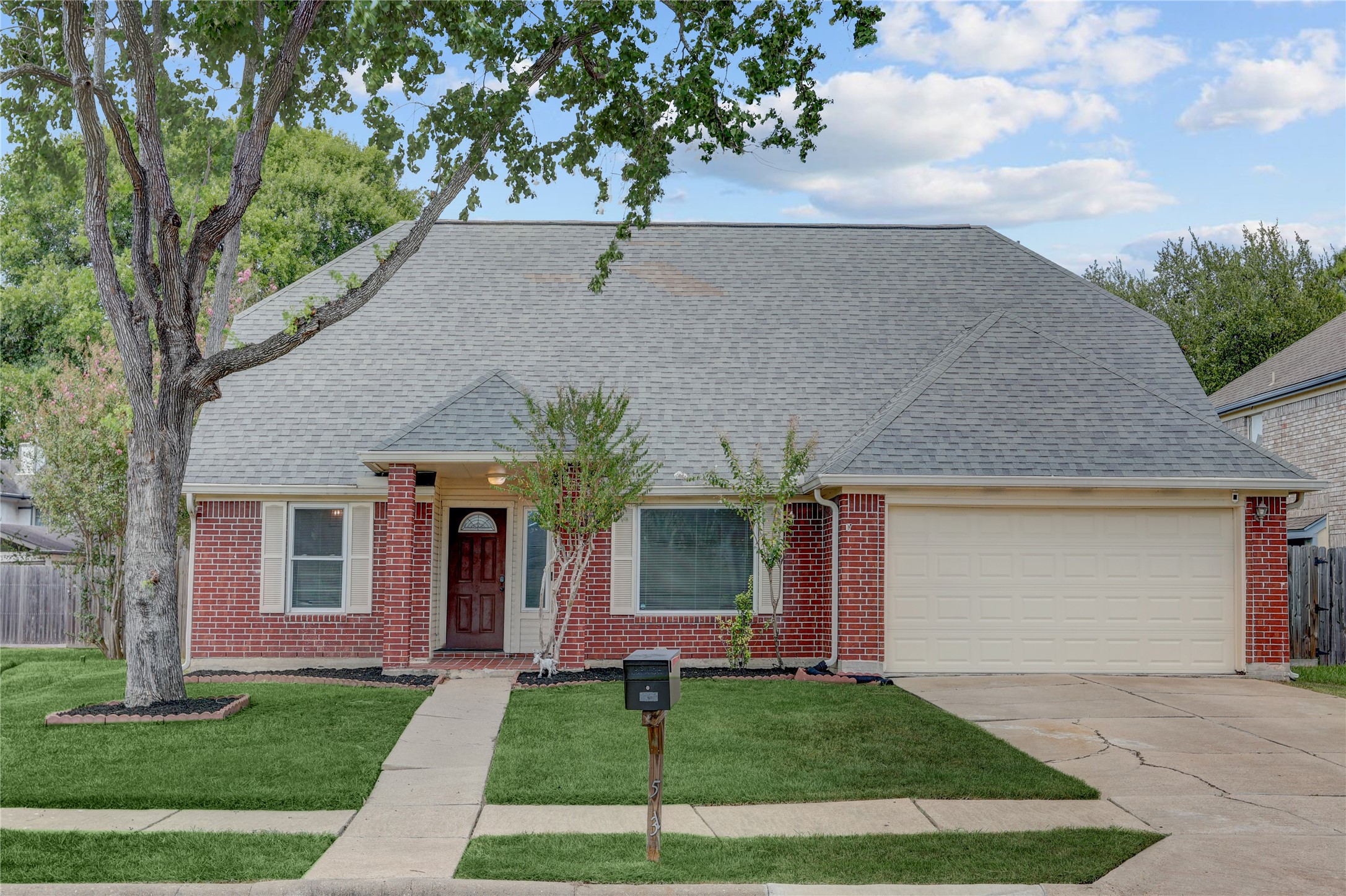 2513 Hadley Circle Property Photo 1