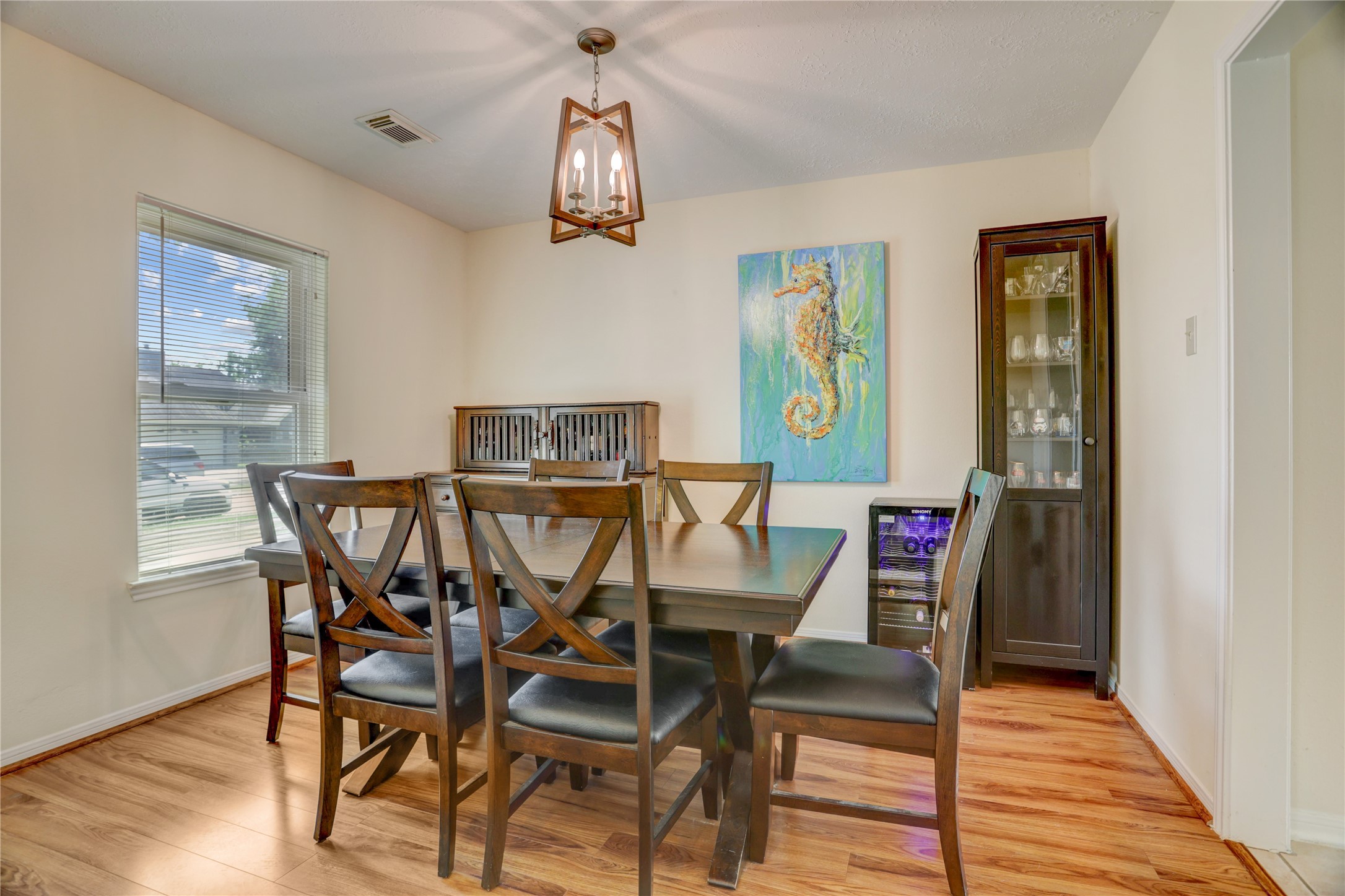 2513 Hadley Circle Property Photo 4