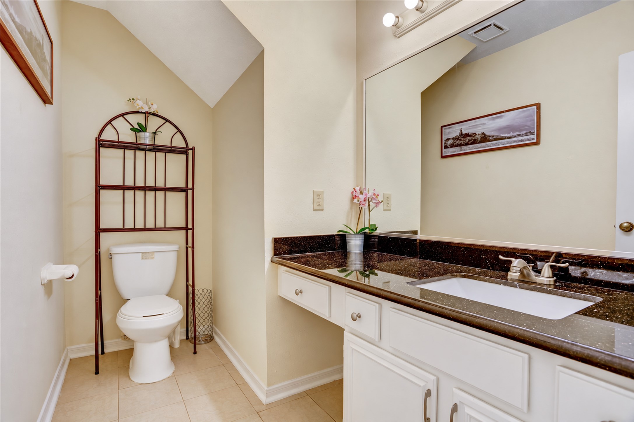 2513 Hadley Circle Property Photo 9