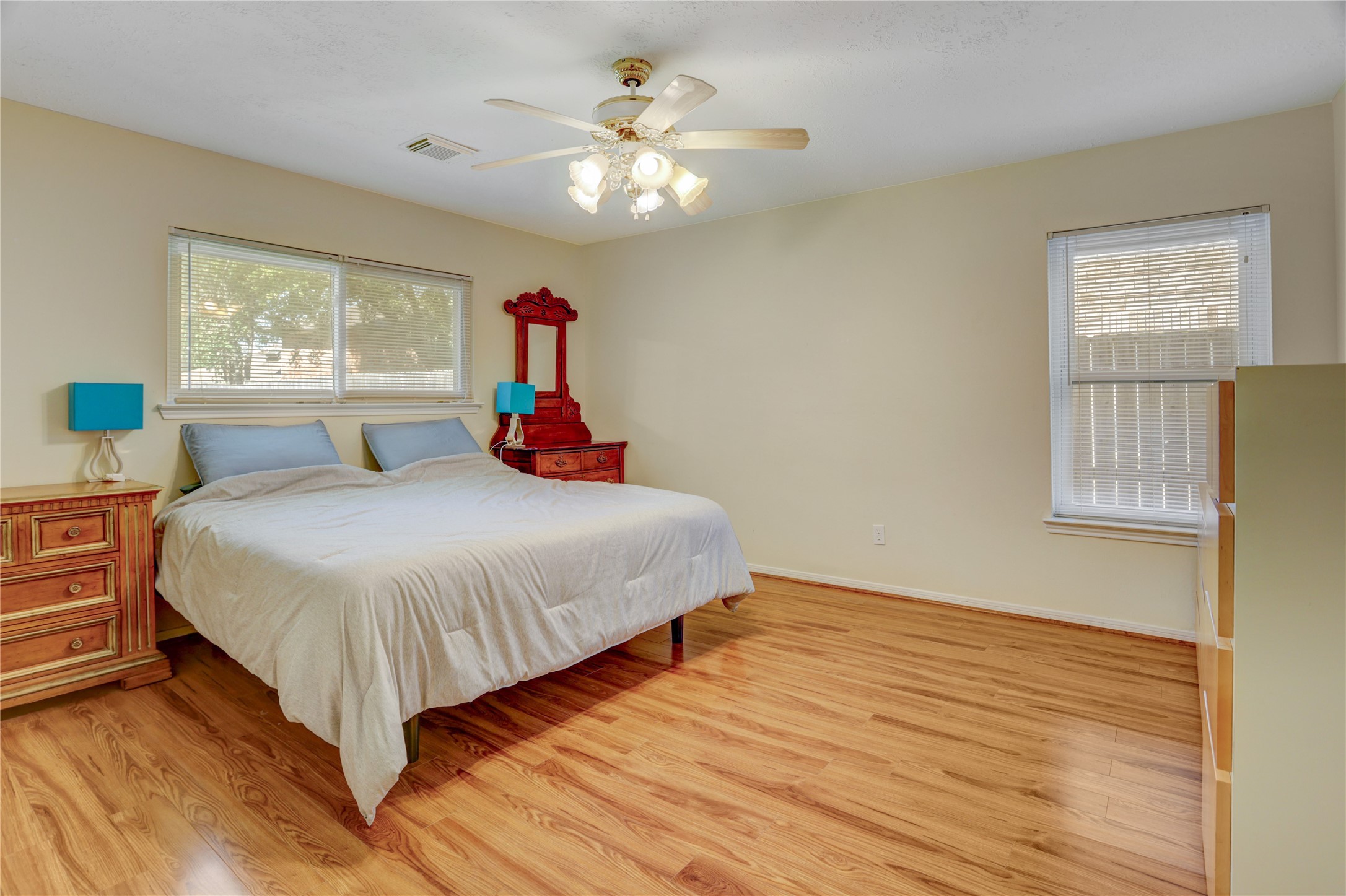 2513 Hadley Circle Property Photo 12