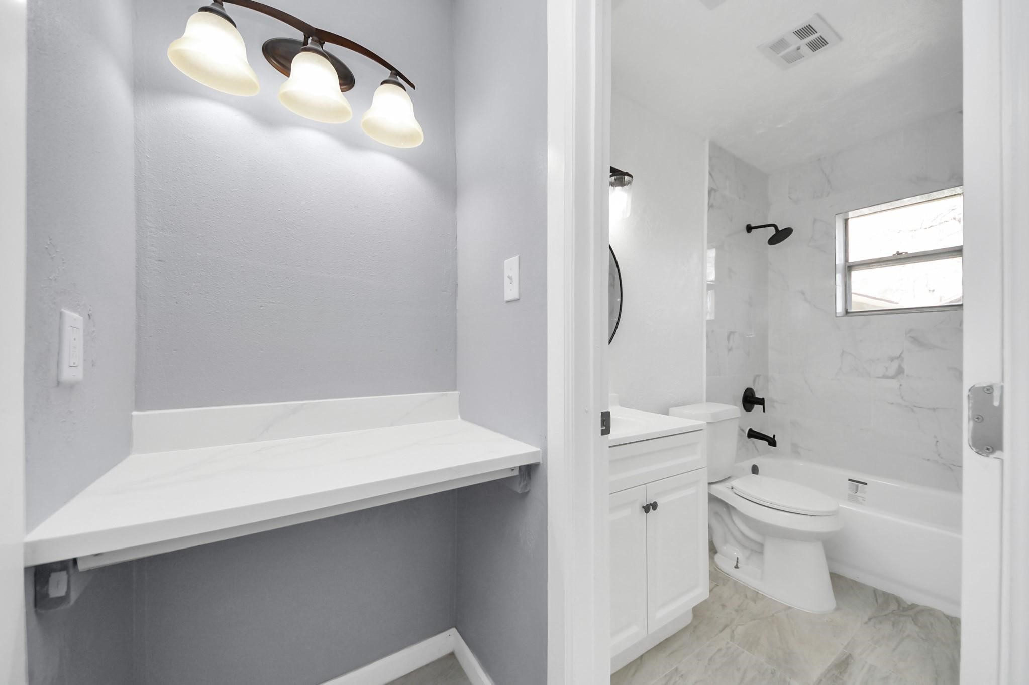 5103 Karu Drive C Property Photo 18