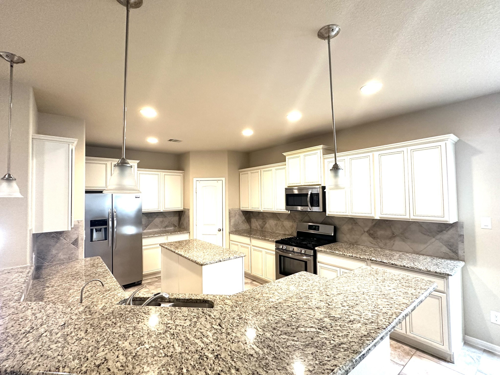 22407 Ebbets Field Drive Property Photo 8