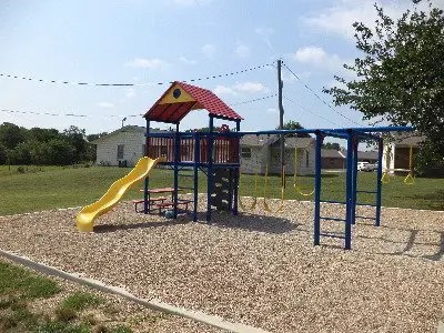 921 N Tyrus Property Photo 1