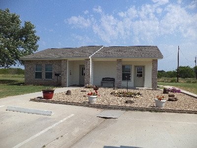 921 N Tyrus Property Photo 6