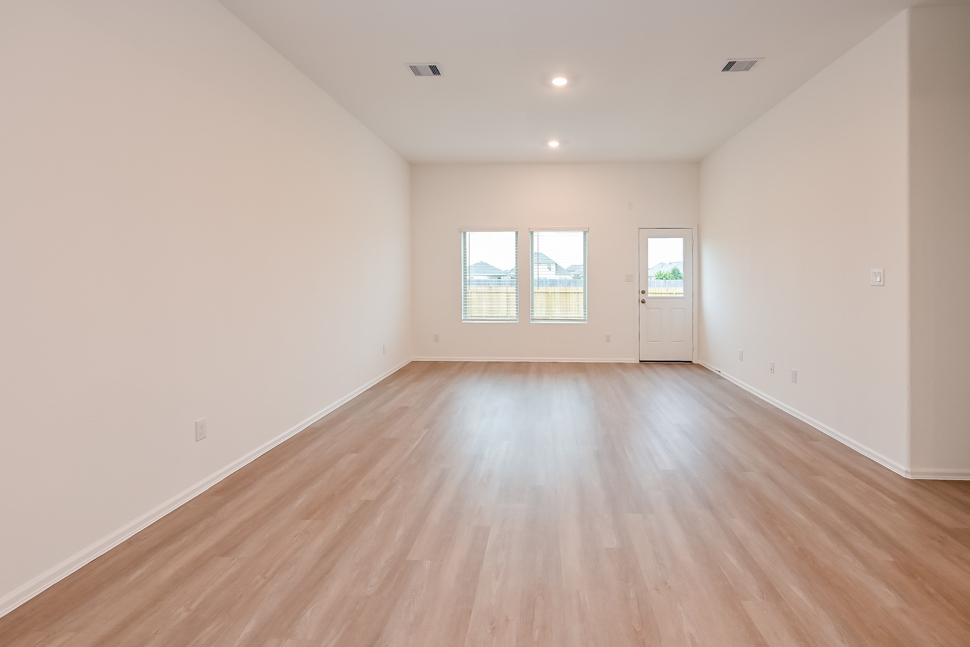 501 Maple Bend Lane Property Photo 2