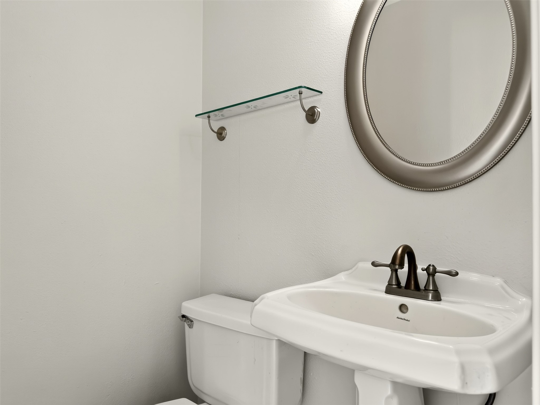 4225 Purdue Street E Property Photo 8