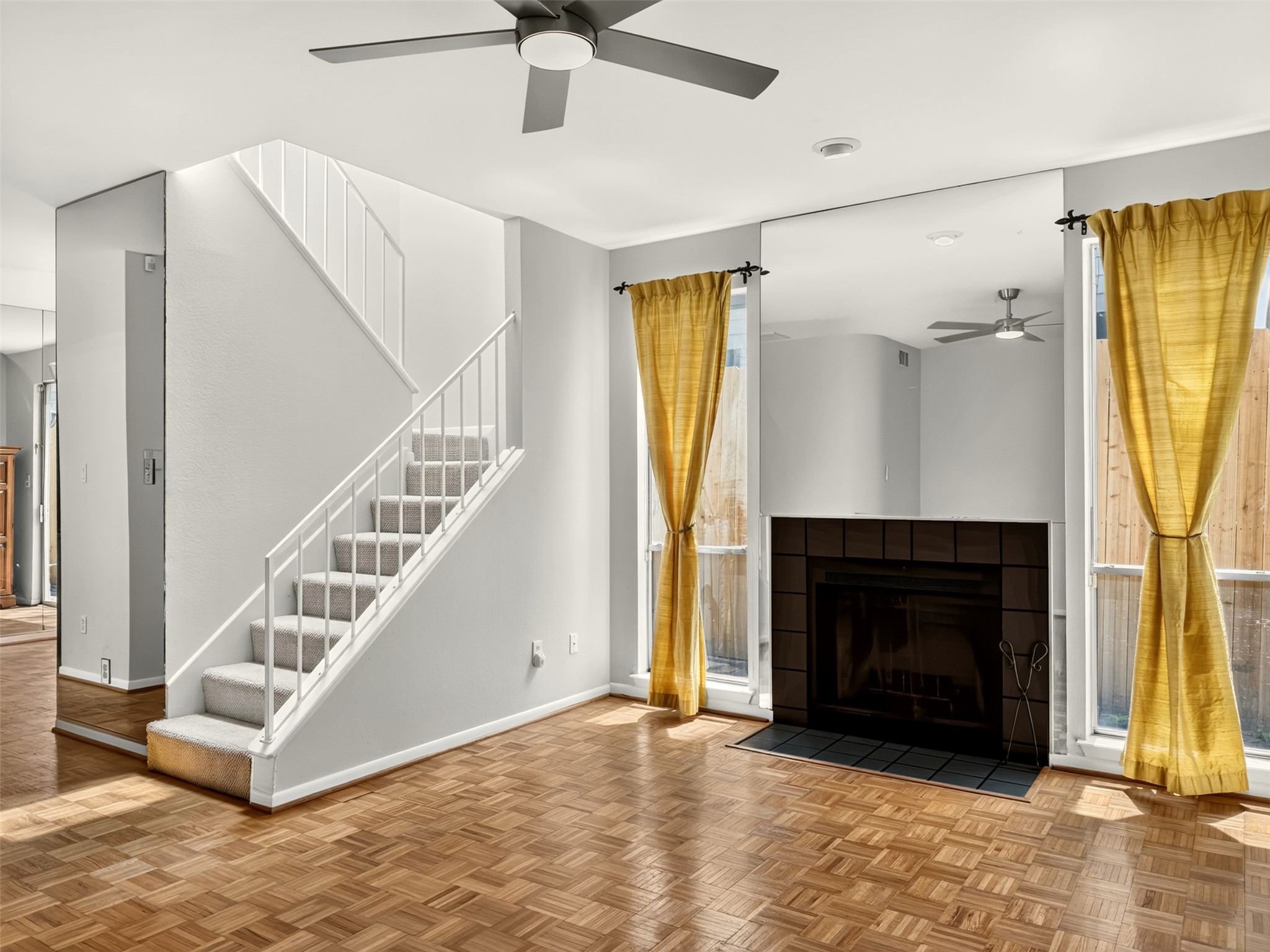 4225 Purdue Street E Property Photo 14