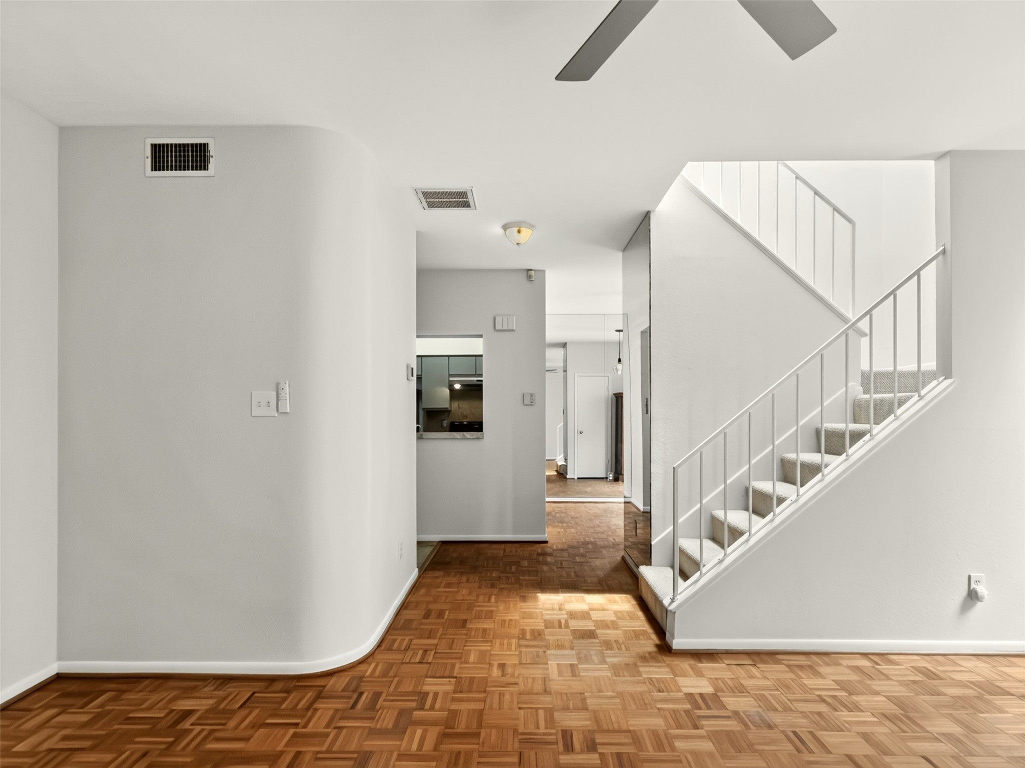 4225 Purdue Street E Property Photo 16