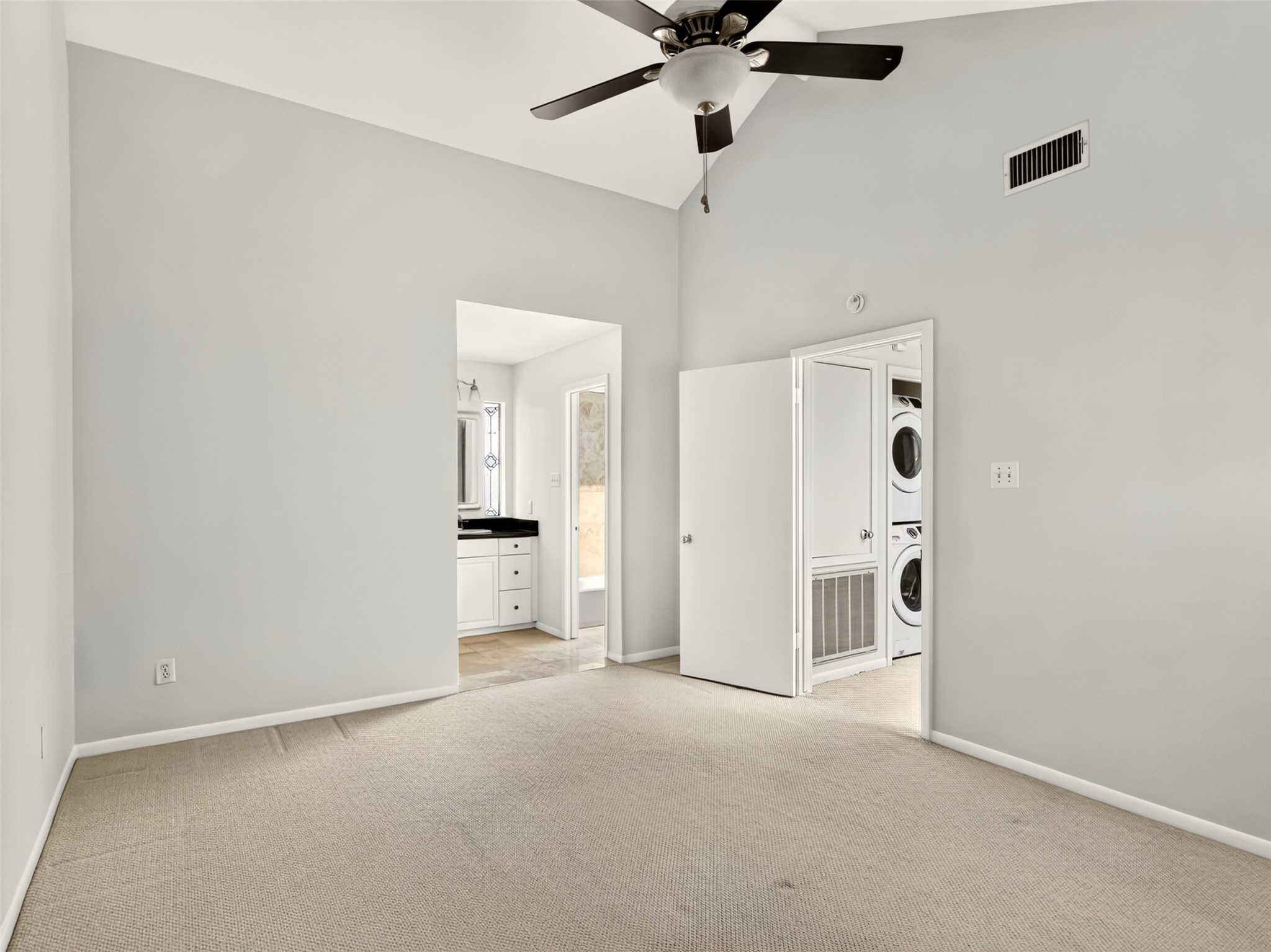 4225 Purdue Street E Property Photo 20