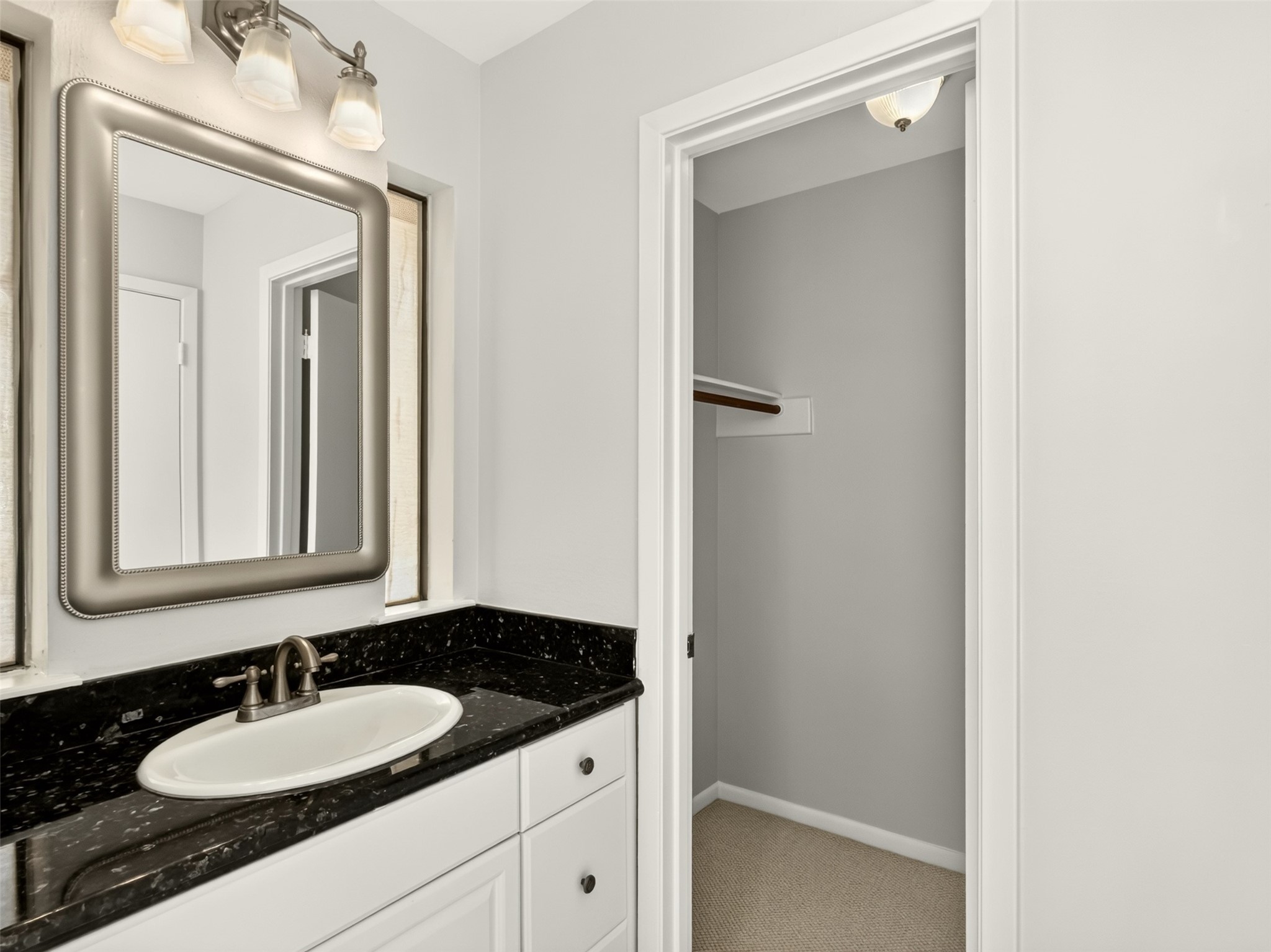 4225 Purdue Street E Property Photo 27