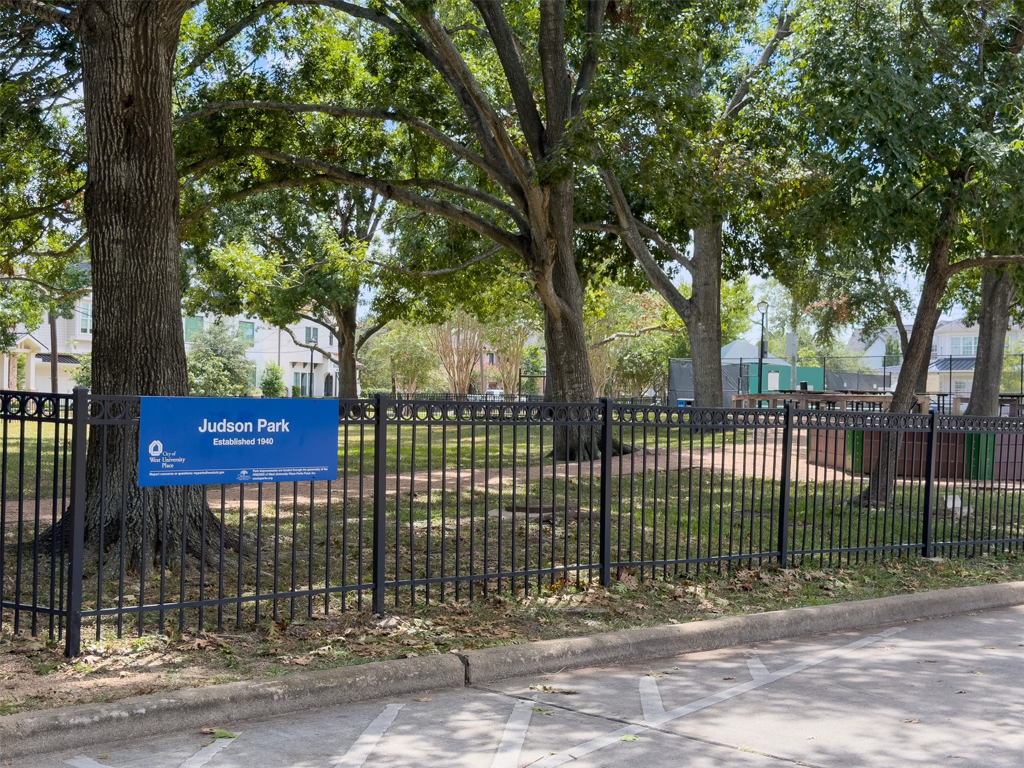 4225 Purdue Street E Property Photo 39