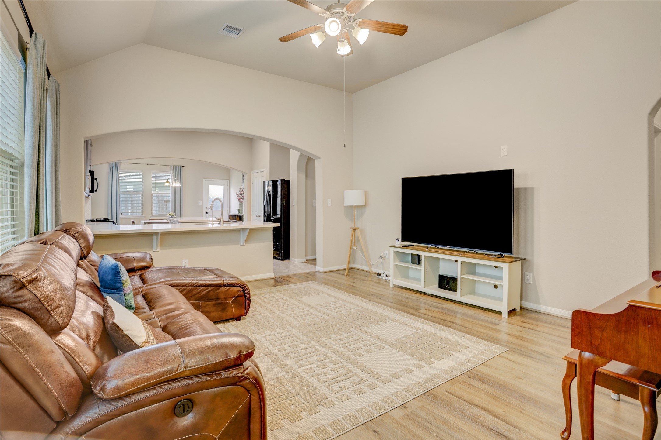 14230 Rim Side Trl Property Photo 4