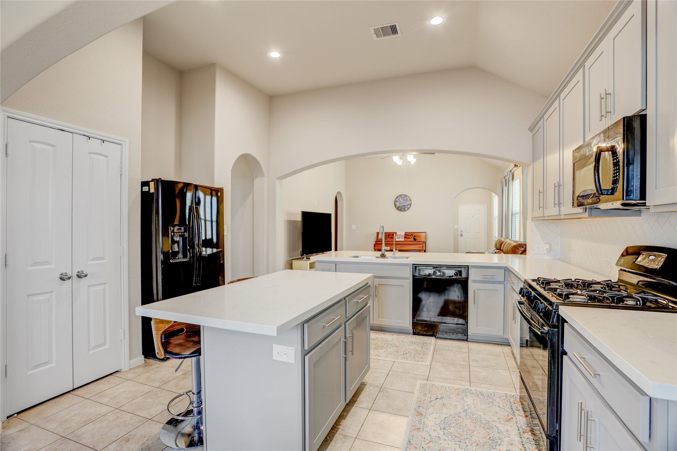 14230 Rim Side Trl Property Photo 9