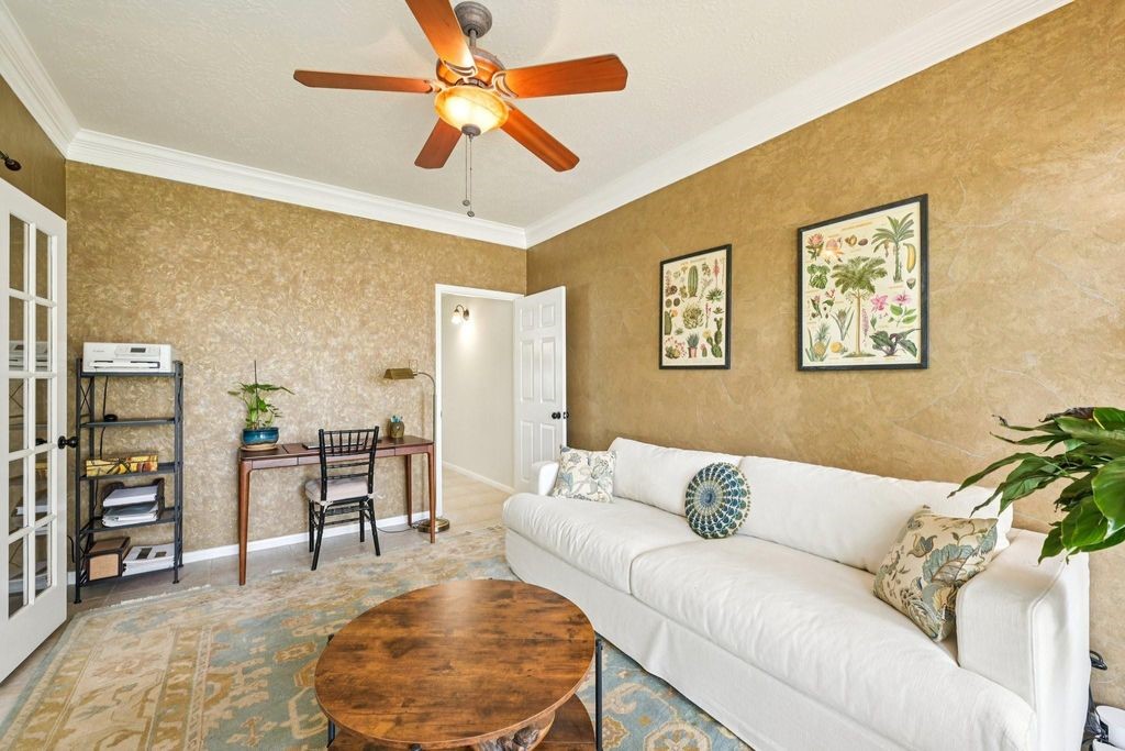 2202 Castle Bay Drive Property Photo 8
