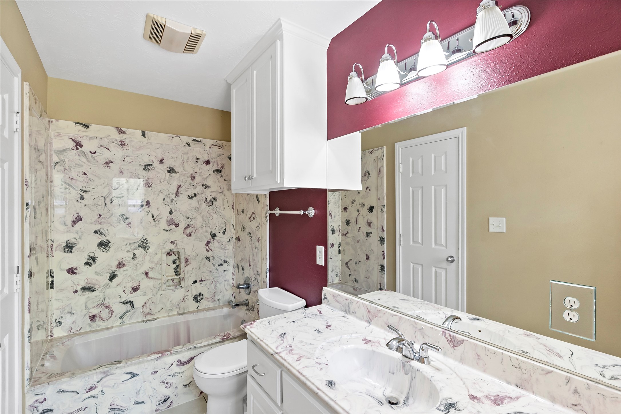 2009 Pinewood Drive Property Photo 18