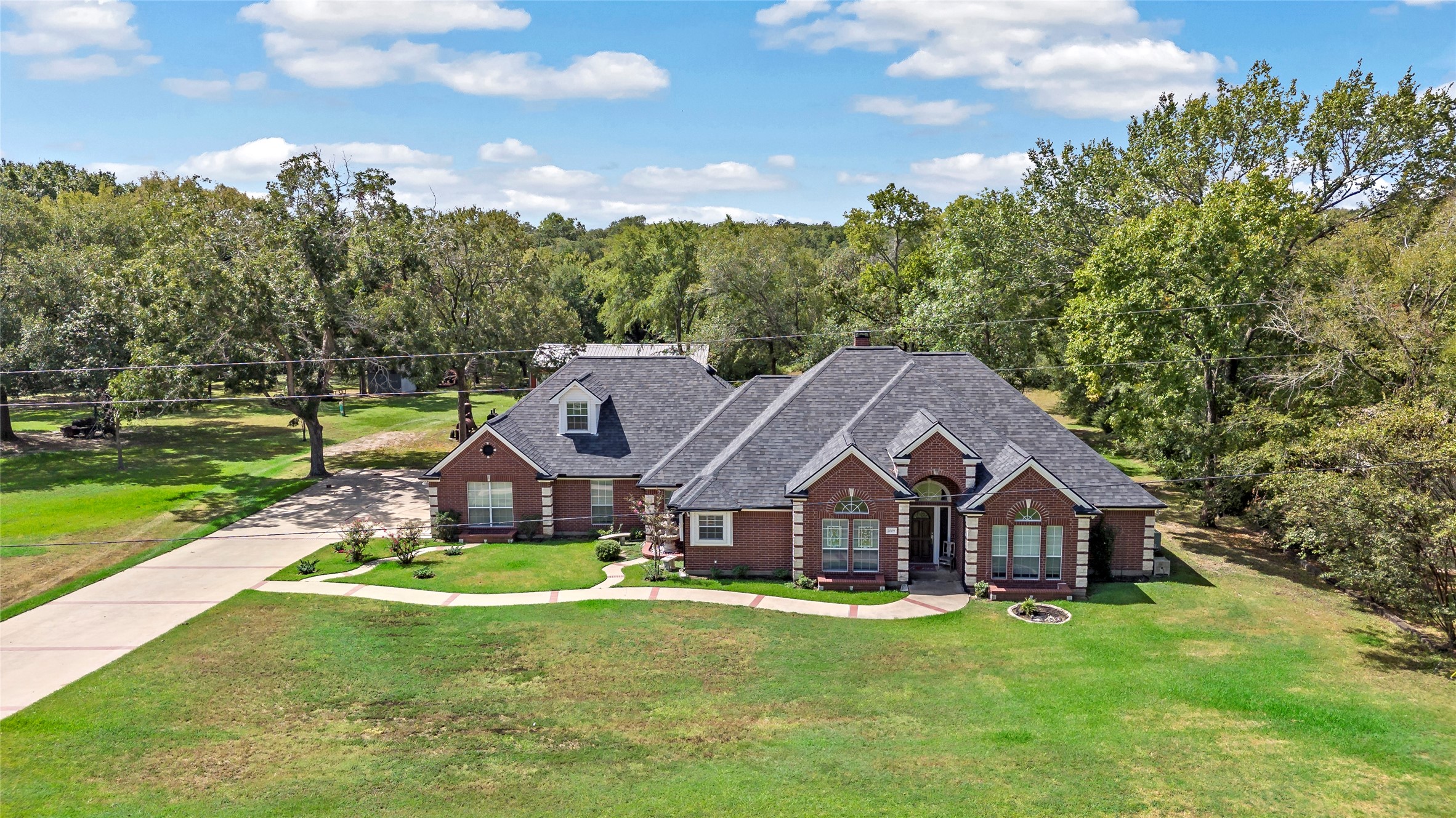 2009 Pinewood Drive Property Photo 41