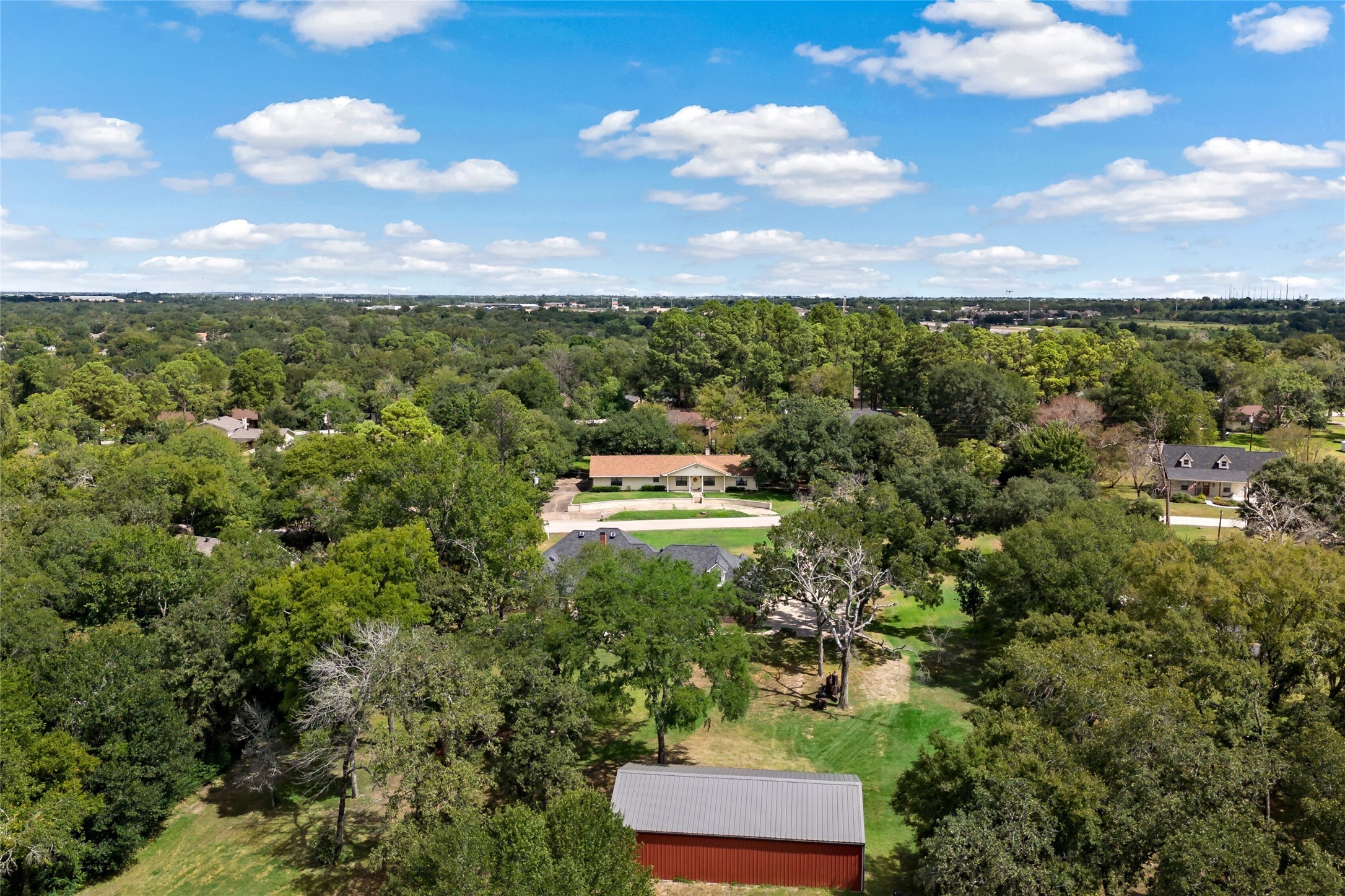 2009 Pinewood Drive Property Photo 42