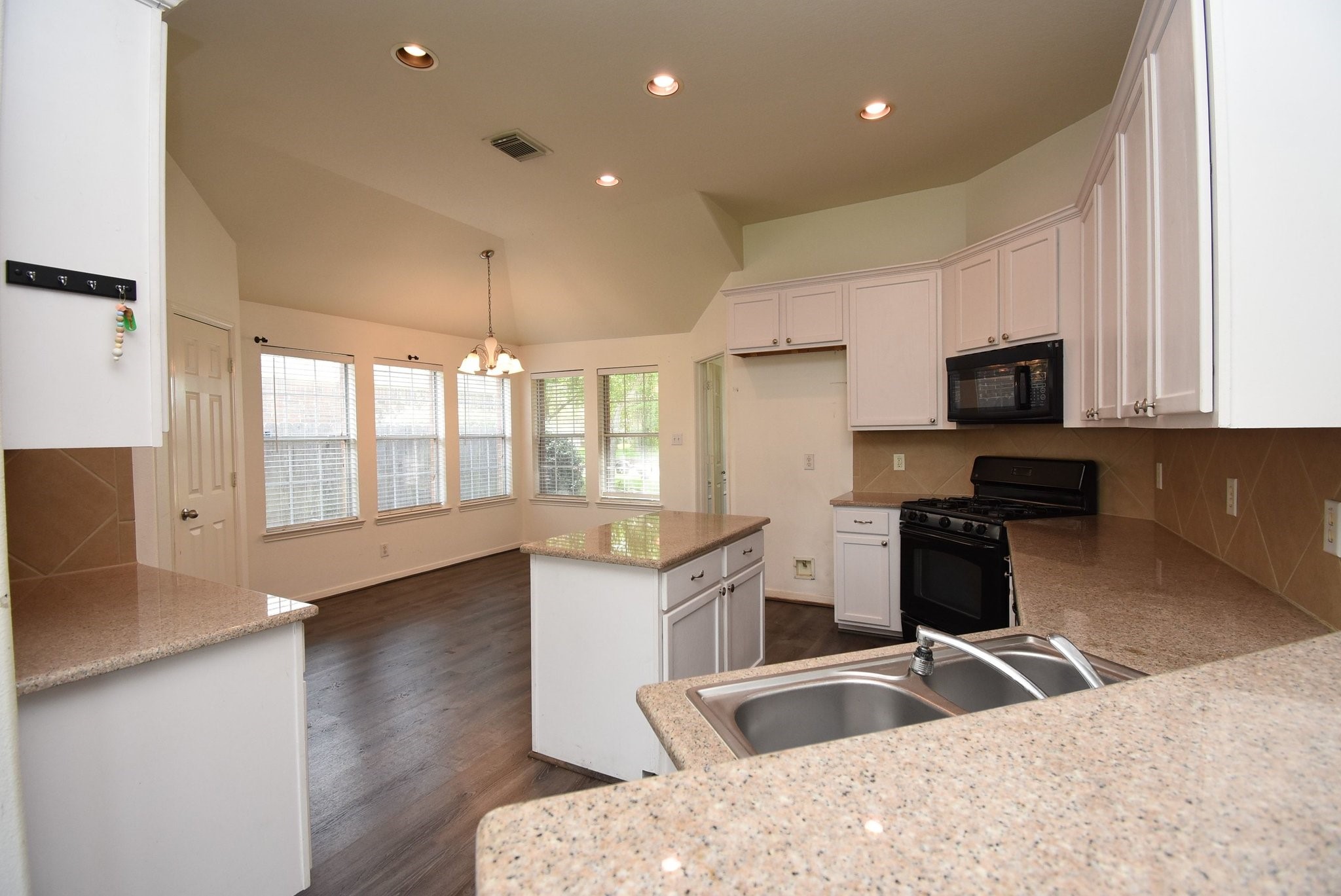 128 Long Canyon Lane Property Photo 18