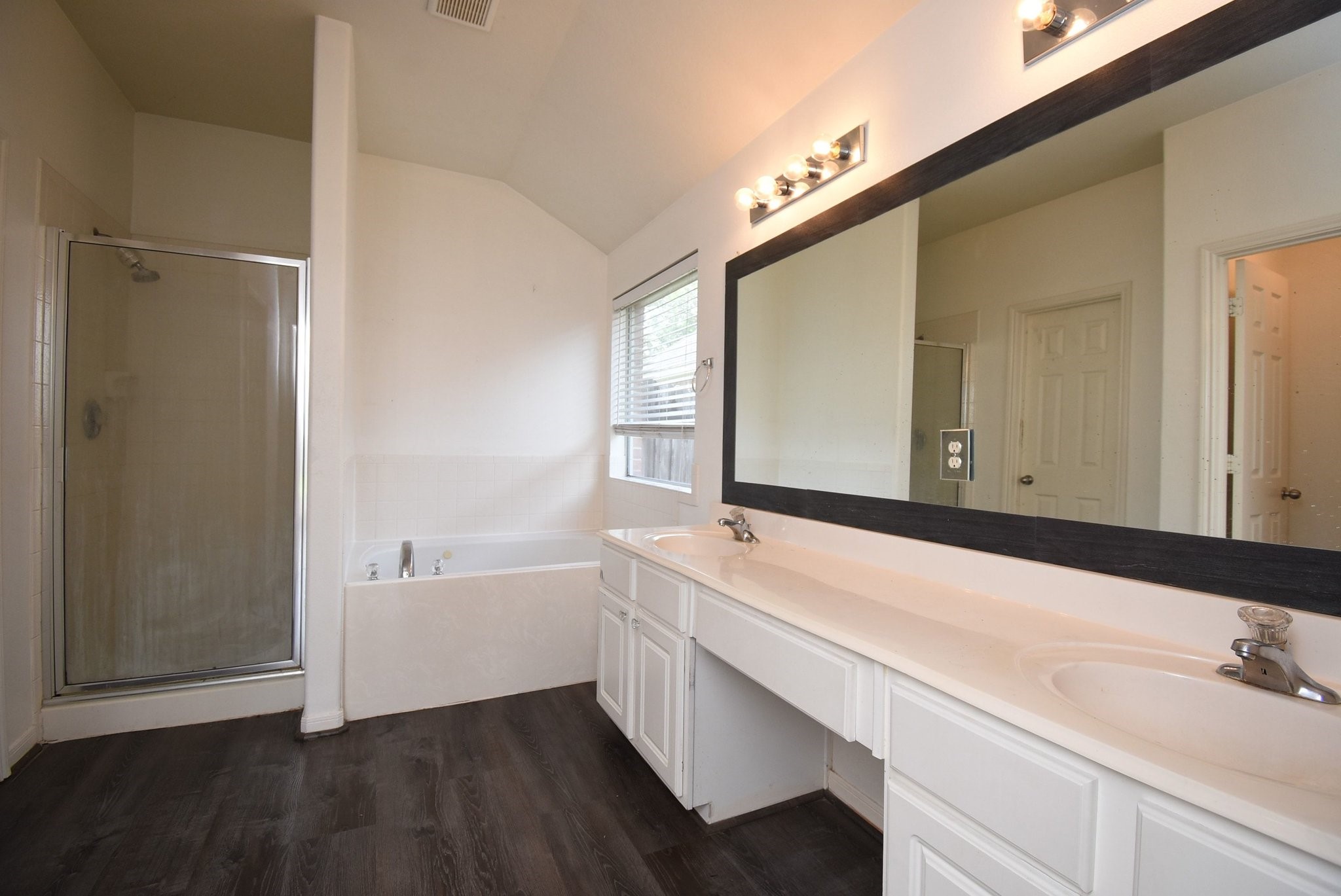 128 Long Canyon Lane Property Photo 40