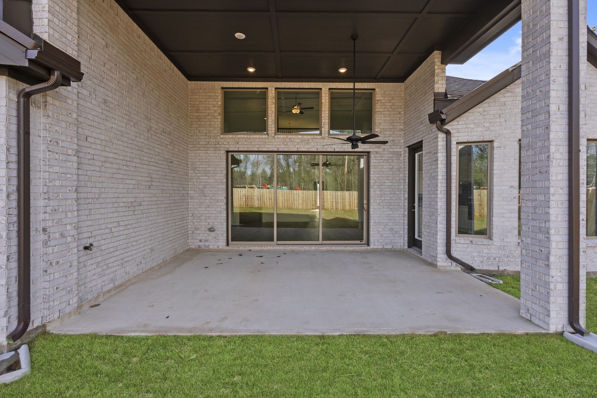 1716 Howler Way Property Photo 31